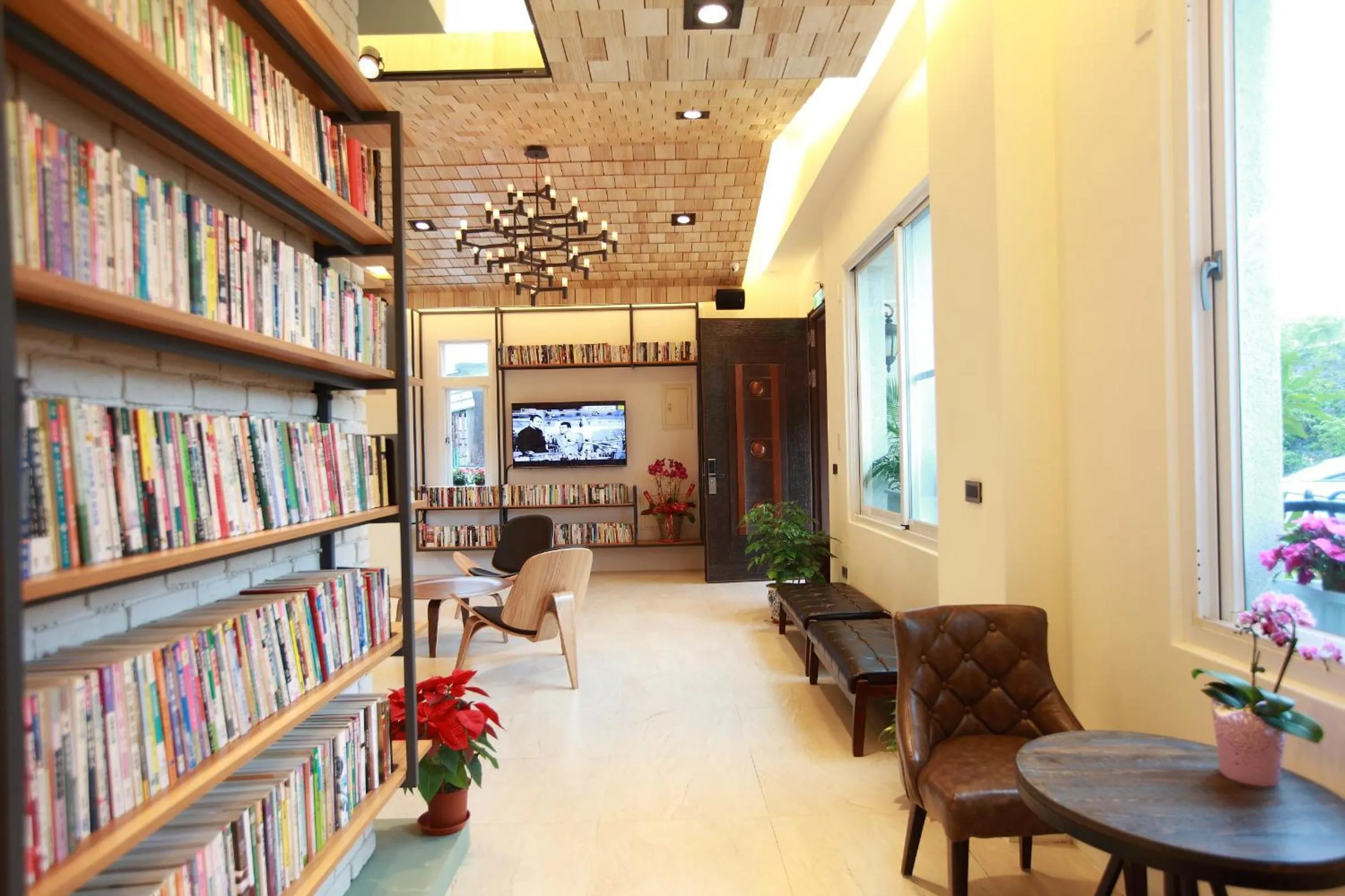 坡岸長堤民宿 Leveeside House I 花蓮車站民宿 I 民宿證號1747 & 1748