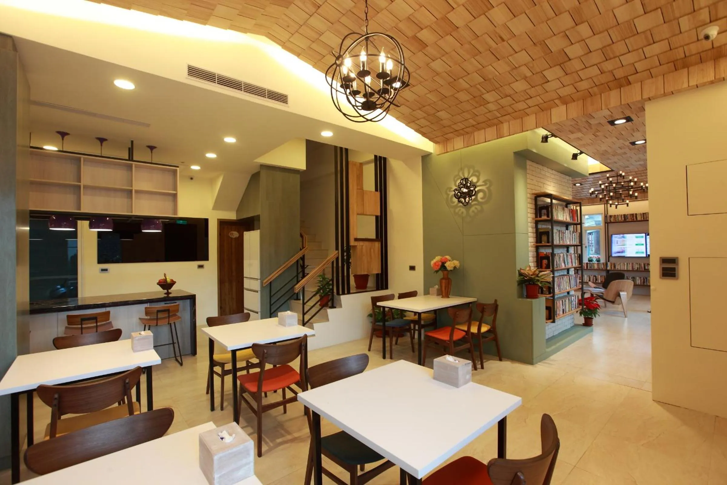 坡岸長堤民宿 Leveeside House I 花蓮車站民宿 I 民宿證號1747 & 1748