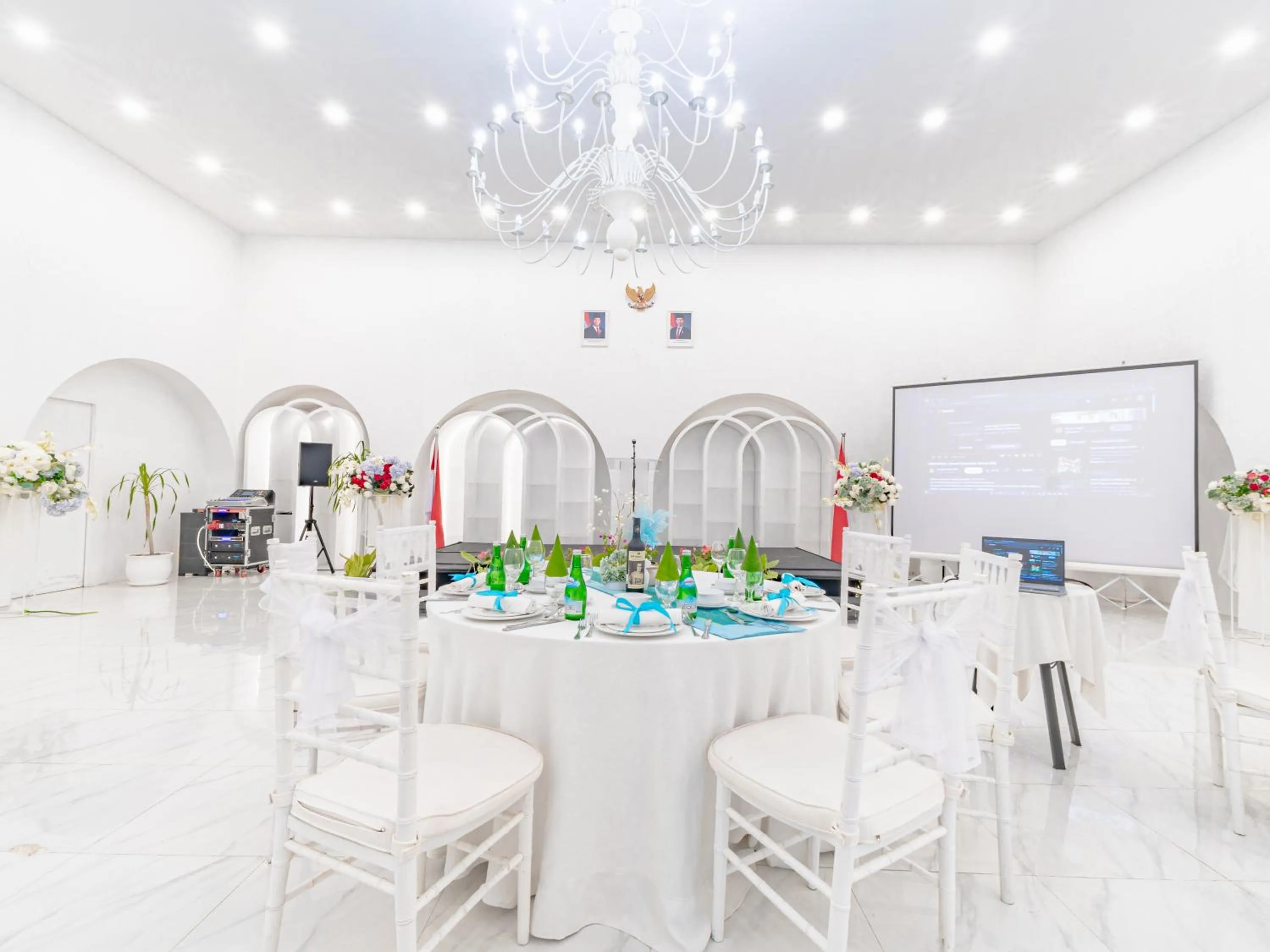 Meeting/conference room in Loccal Collection Hotel Komodo