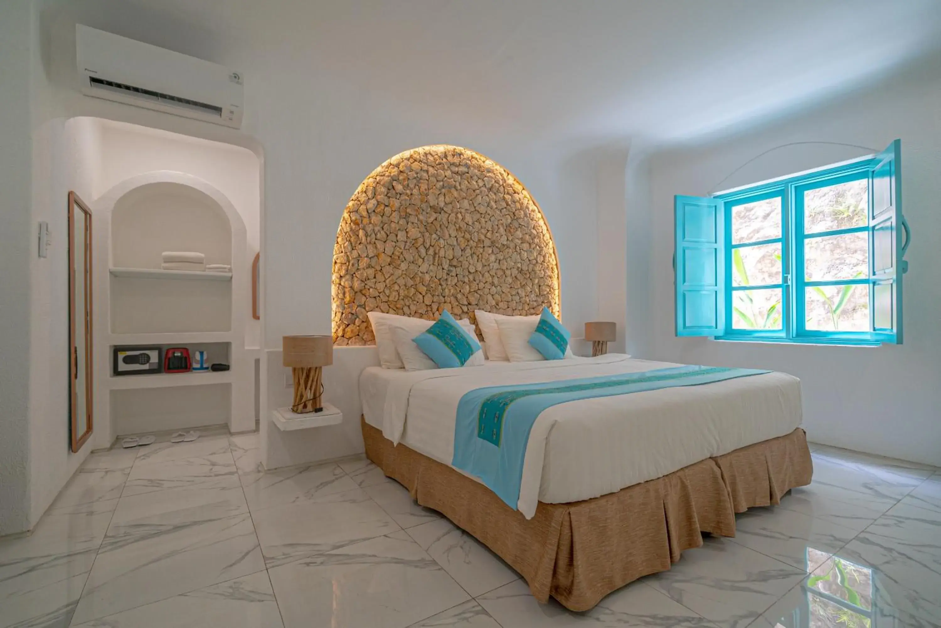 Wehang Suite with No View & No Window in Loccal Collection Hotel Komodo Wehang Suite with No View & No Window in Loccal Collection Hotel Komodo