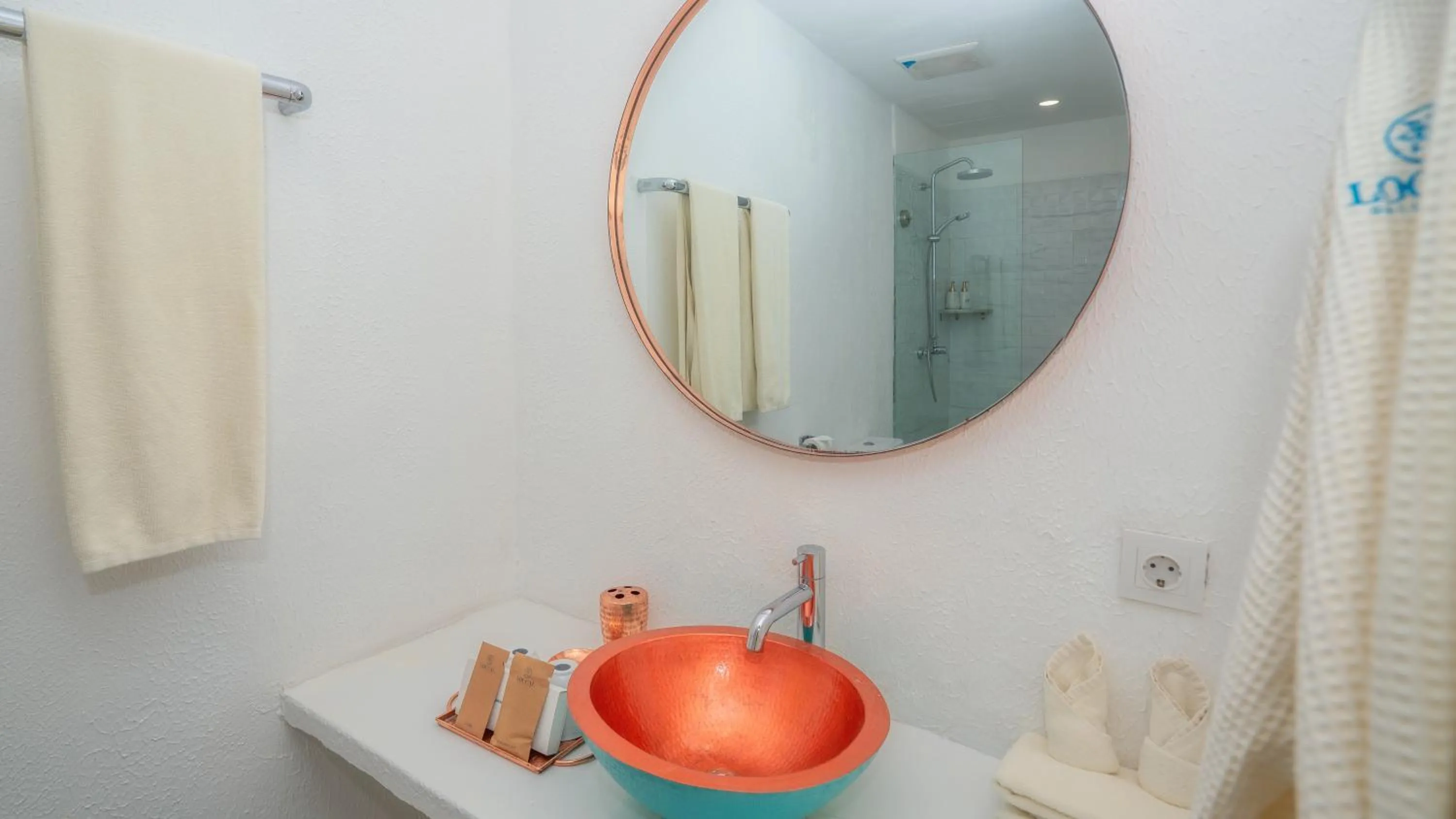 Bathroom in Loccal Collection Hotel Komodo