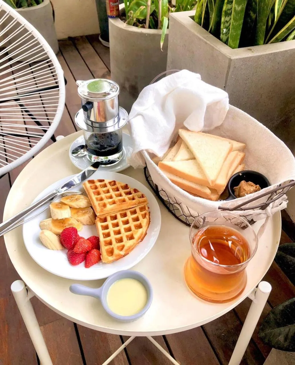 Breakfast in The Note Dalat