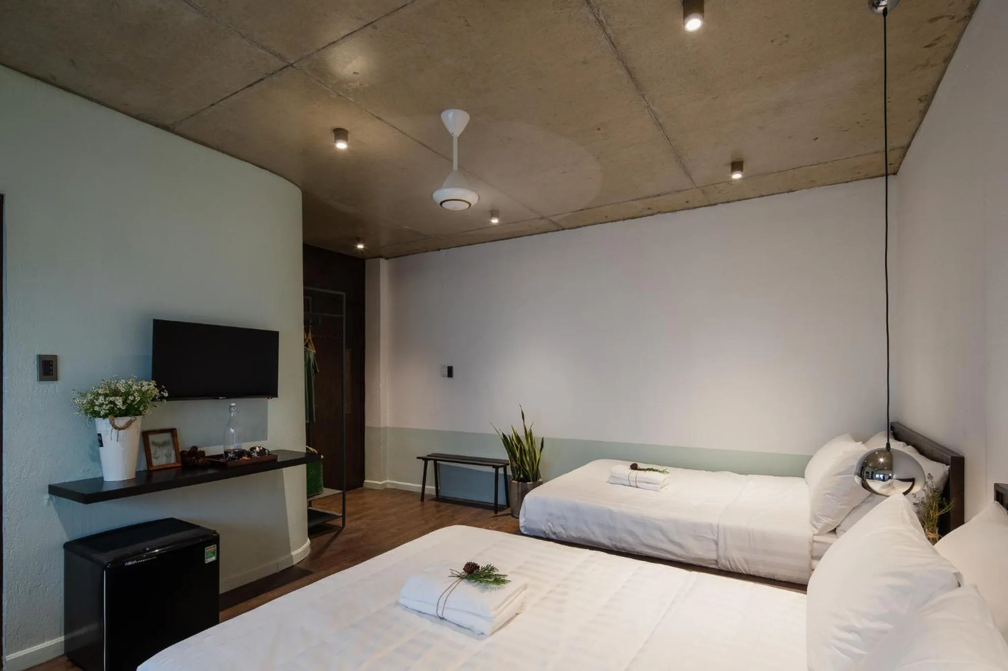 Bed in The Note Dalat