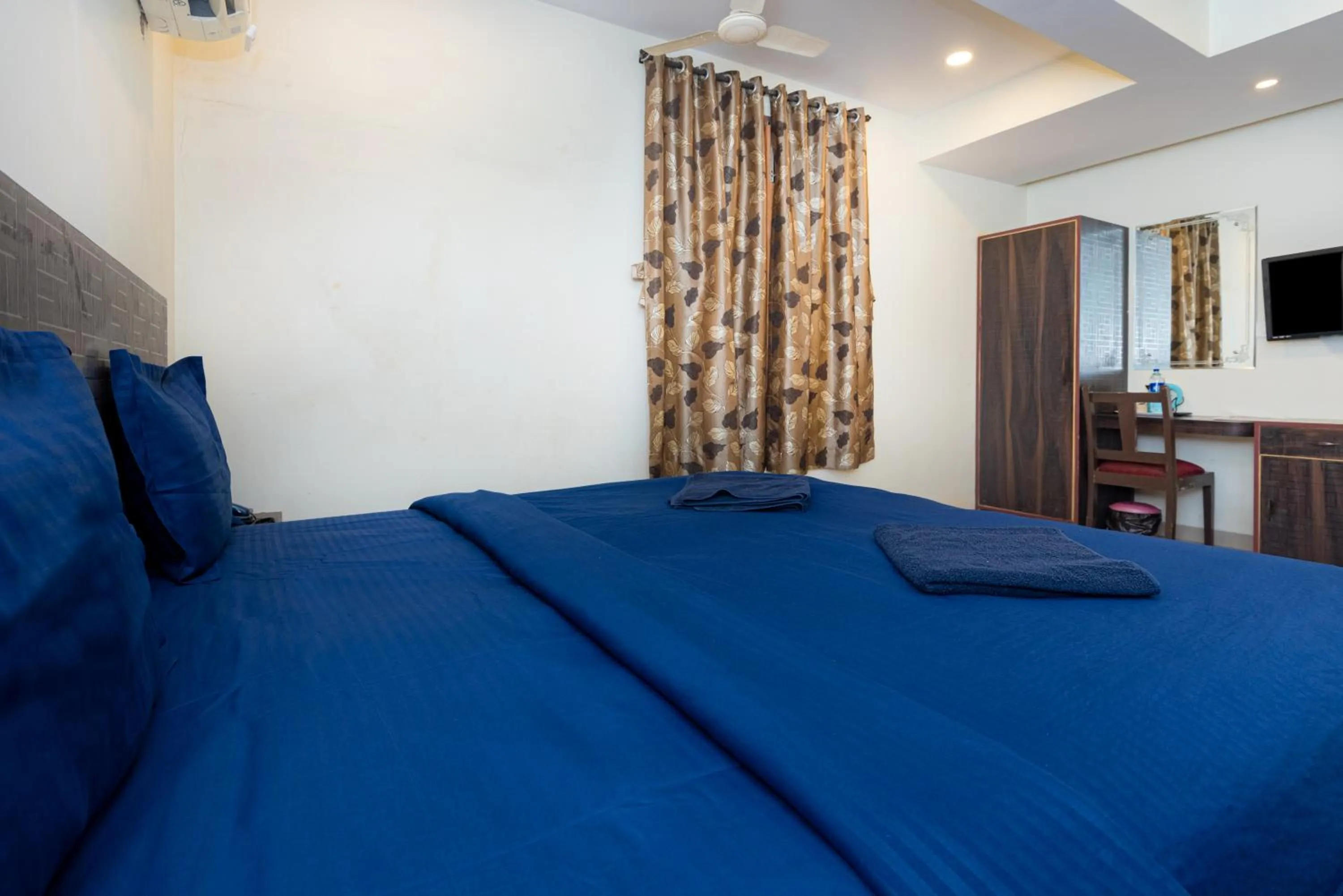 Bed in HOTEL AVISHA Residency