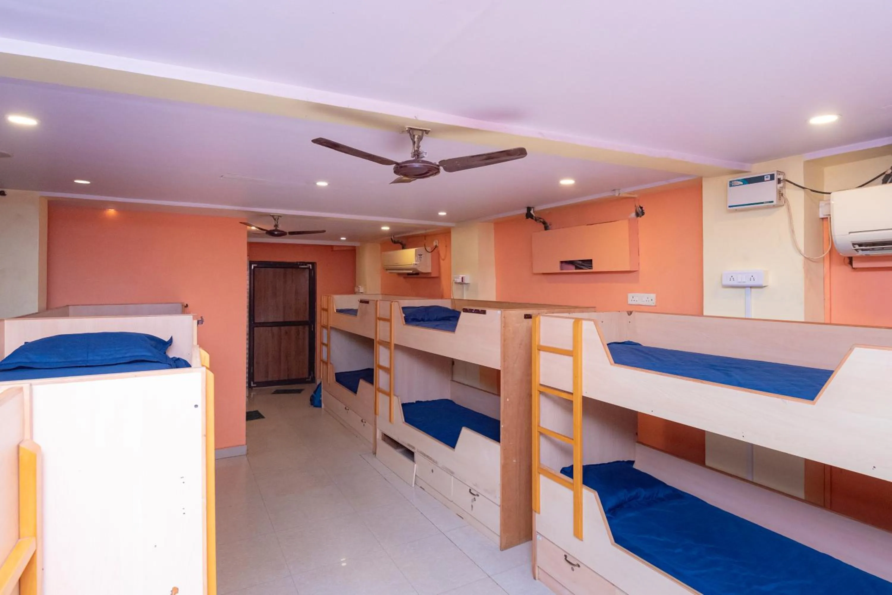 Bed in HOTEL AVISHA Residency