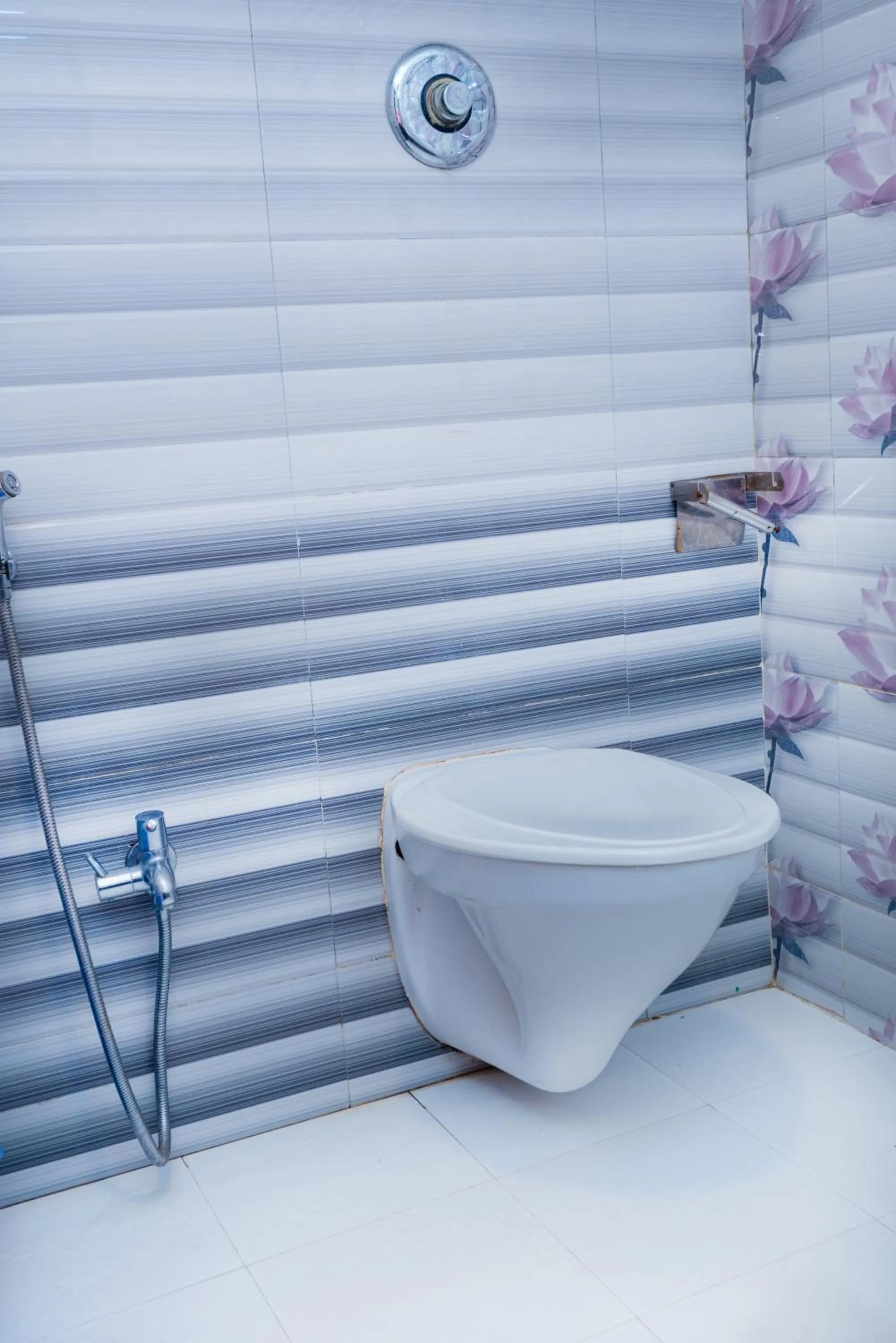 Toilet in HOTEL AVISHA Residency