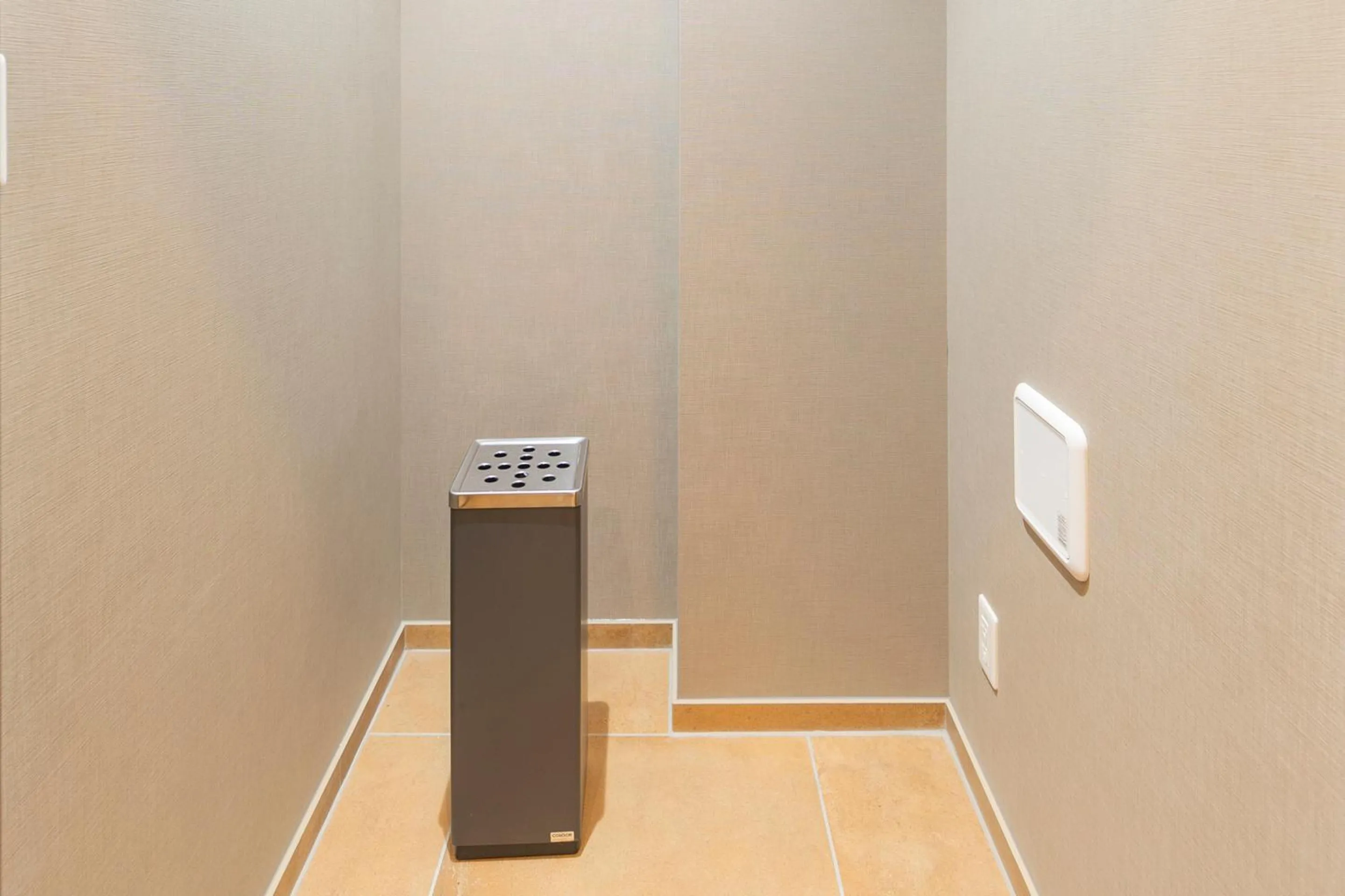 Area and facilities in Asta Hotel