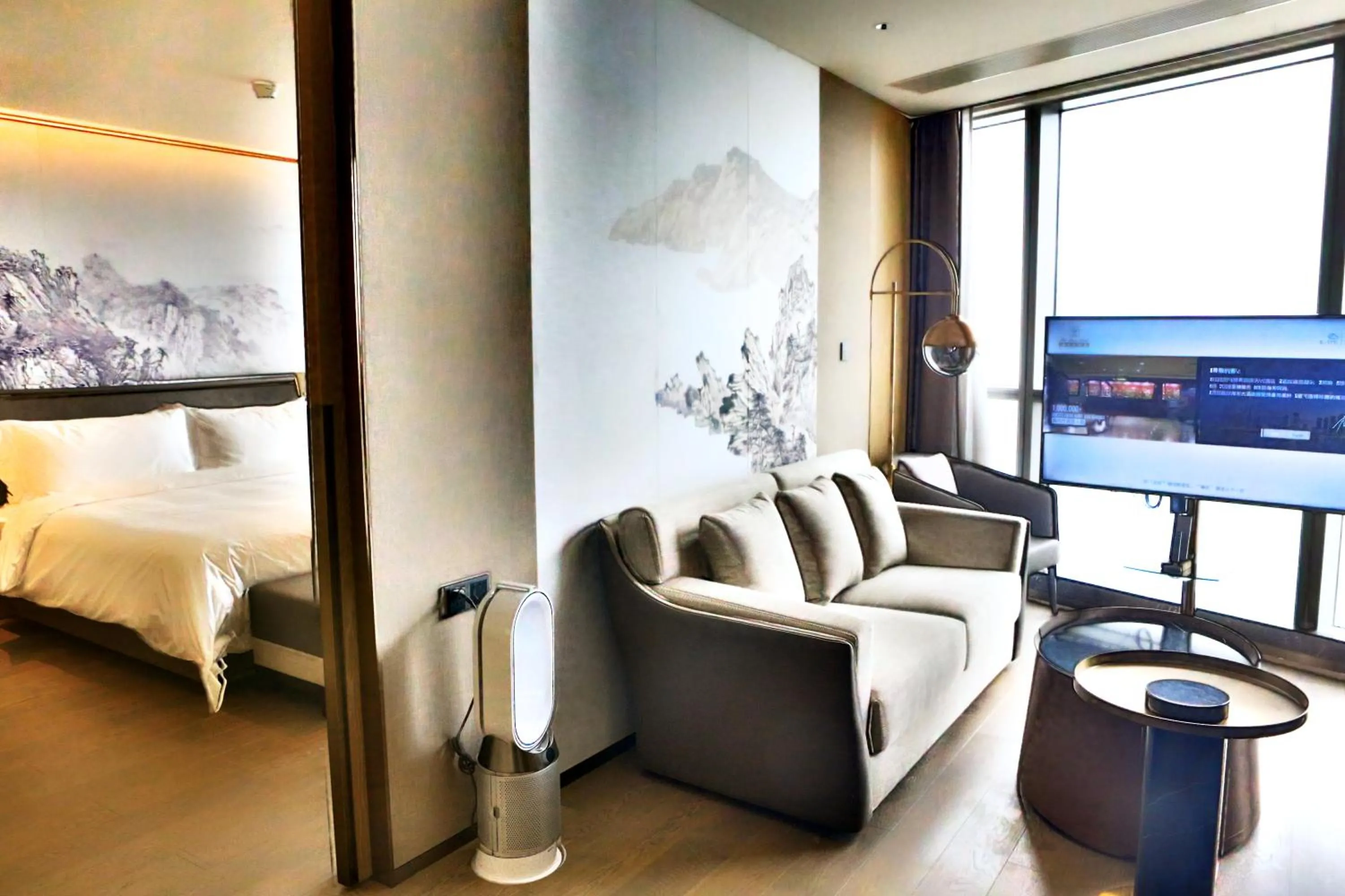 Seating area, Bed in Qingdao Haitian Hotel