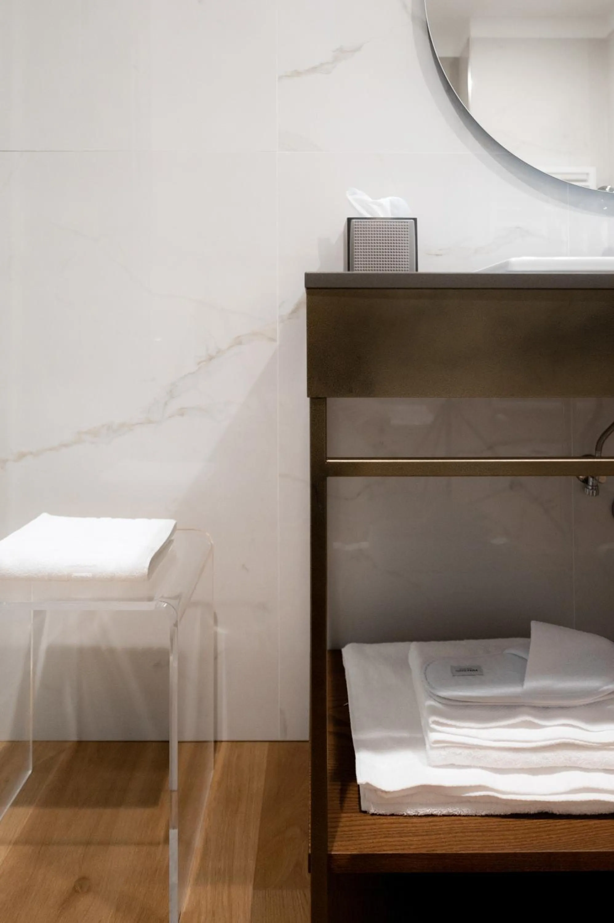 Bathroom, Bed in Grand Hotel Torre Fara
