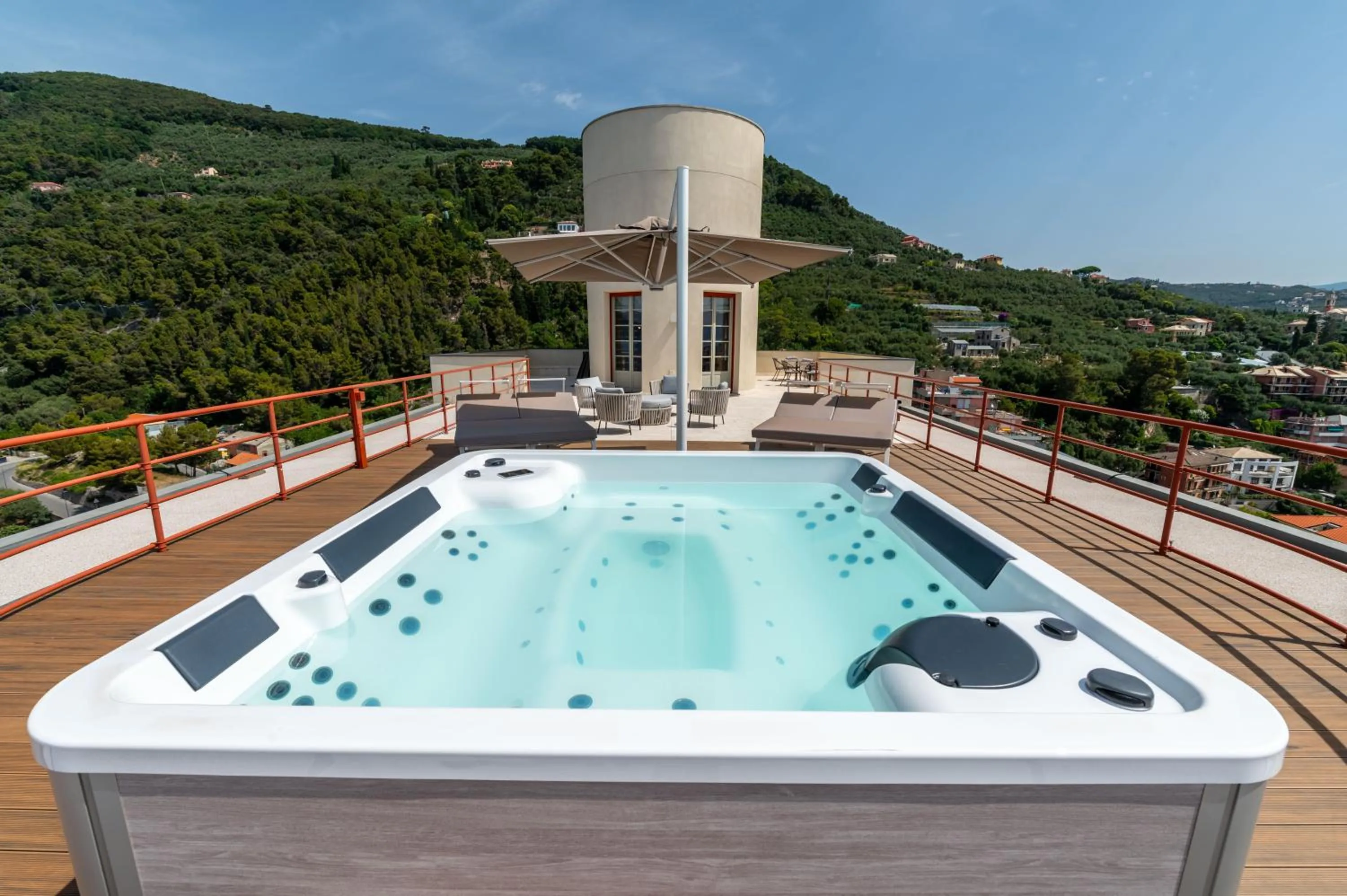 Hot Tub in Grand Hotel Torre Fara