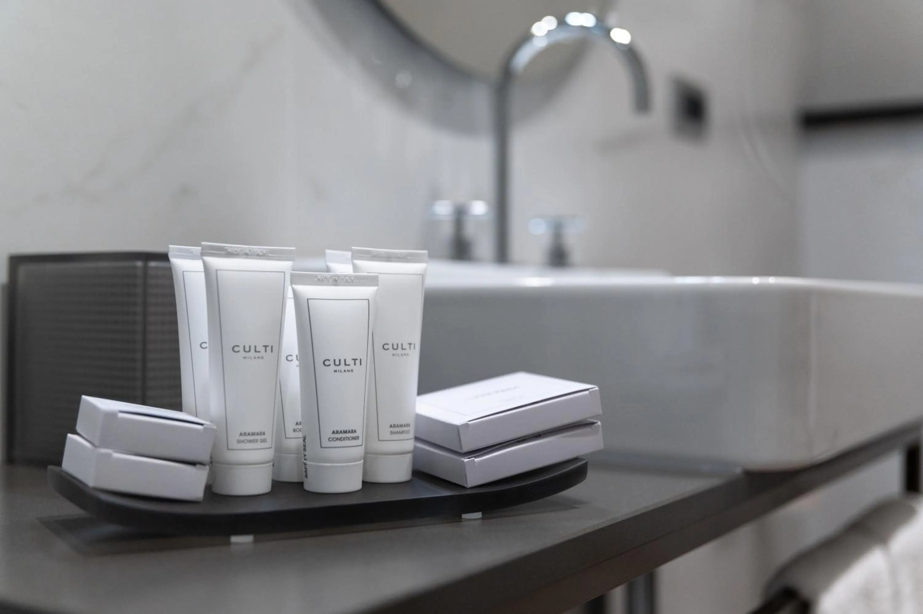 Bathroom in Grand Hotel Torre Fara