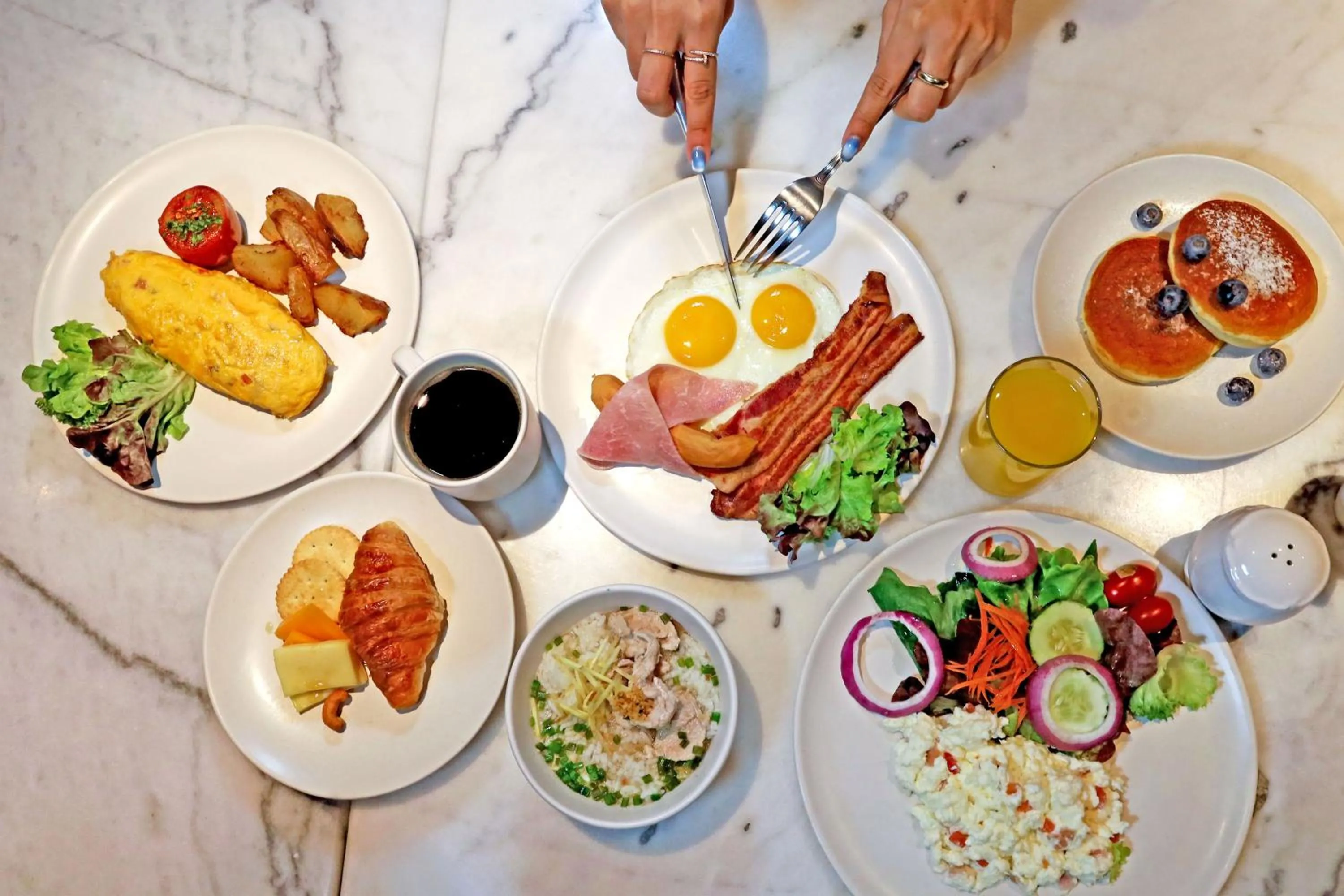 Breakfast in The Quartier Hotel Phromphong - Thonglor