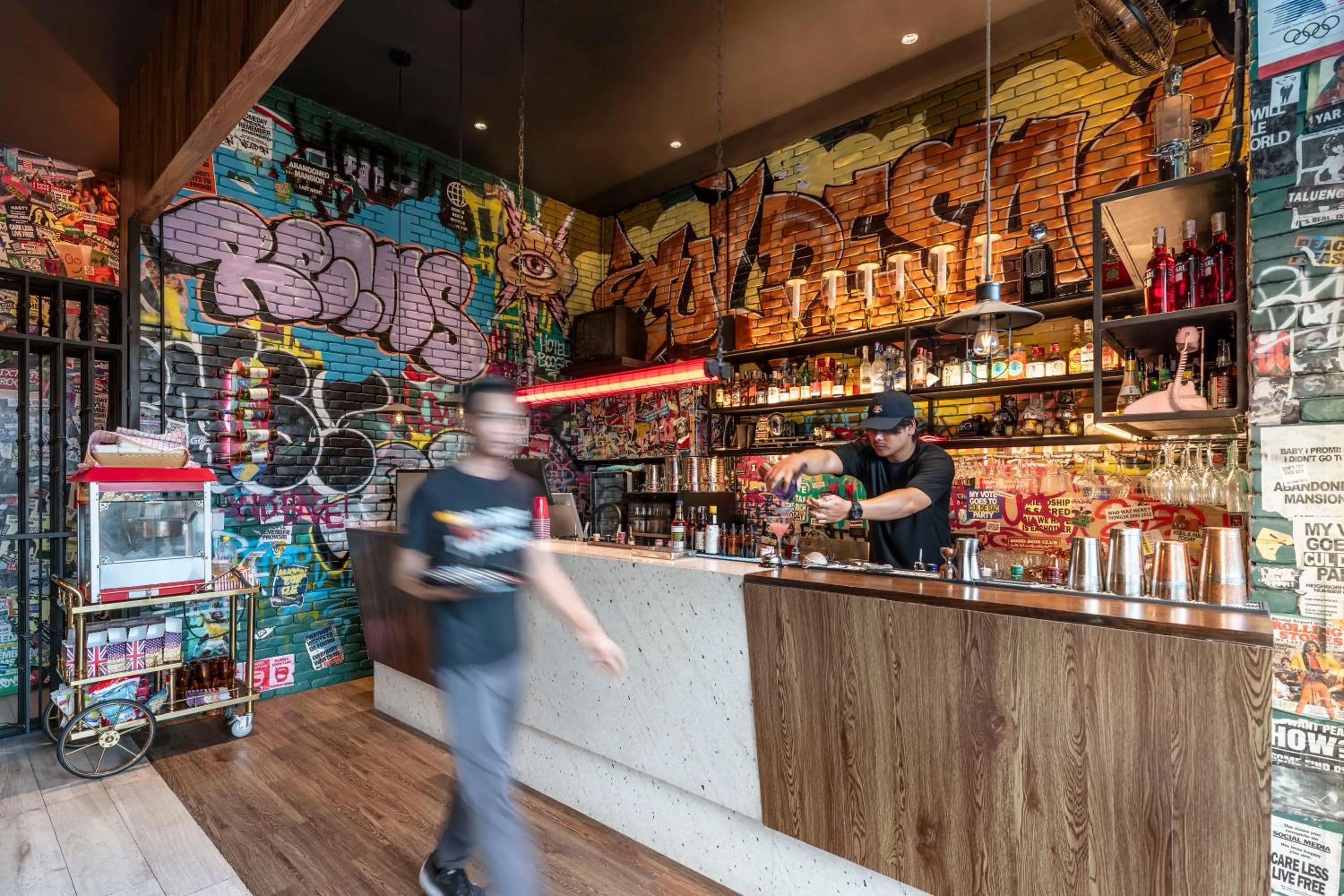 Lounge or bar in The Quartier Hotel Phromphong - Thonglor