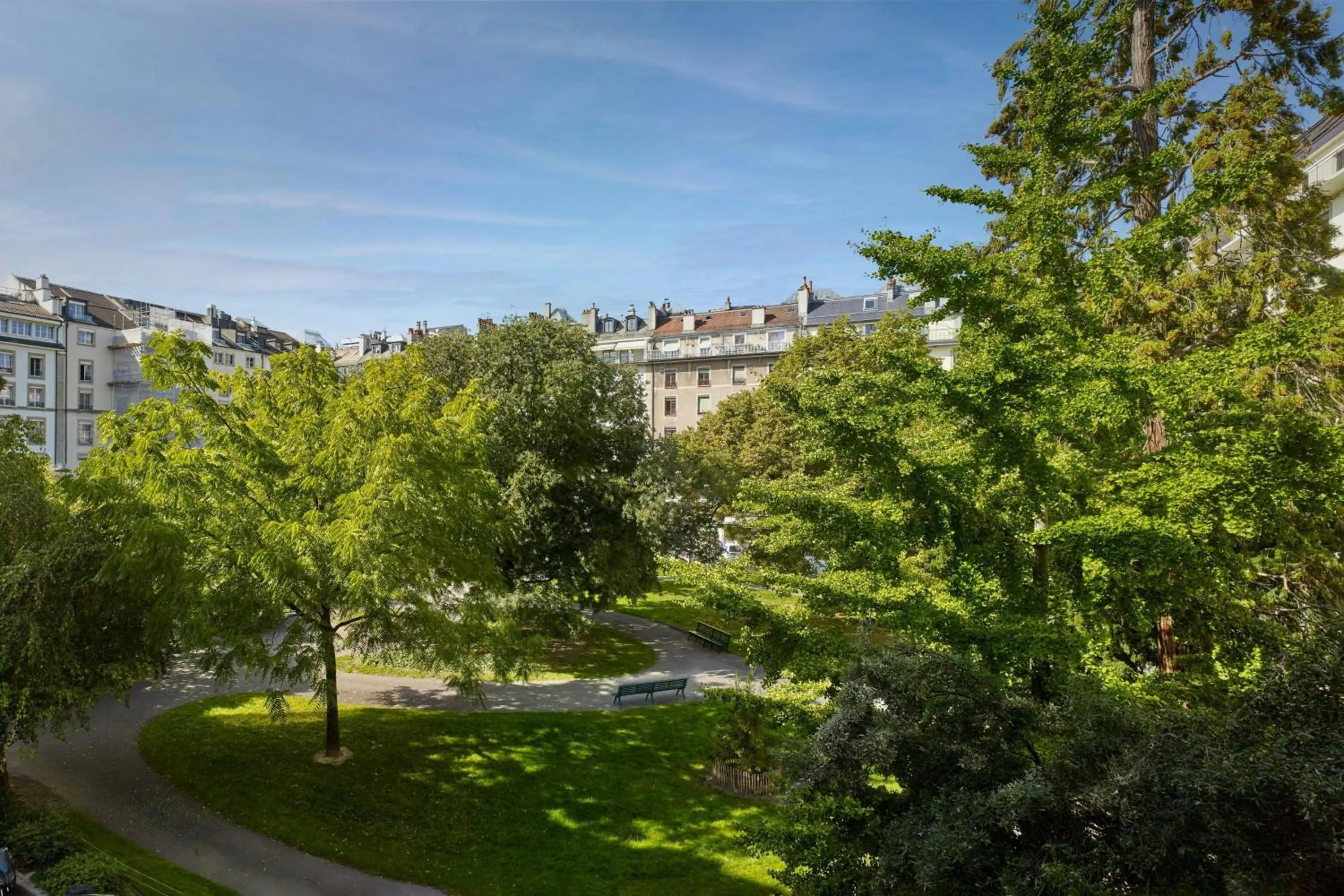 Photo of the whole room in The Ritz-Carlton Hotel de la Paix, Geneva