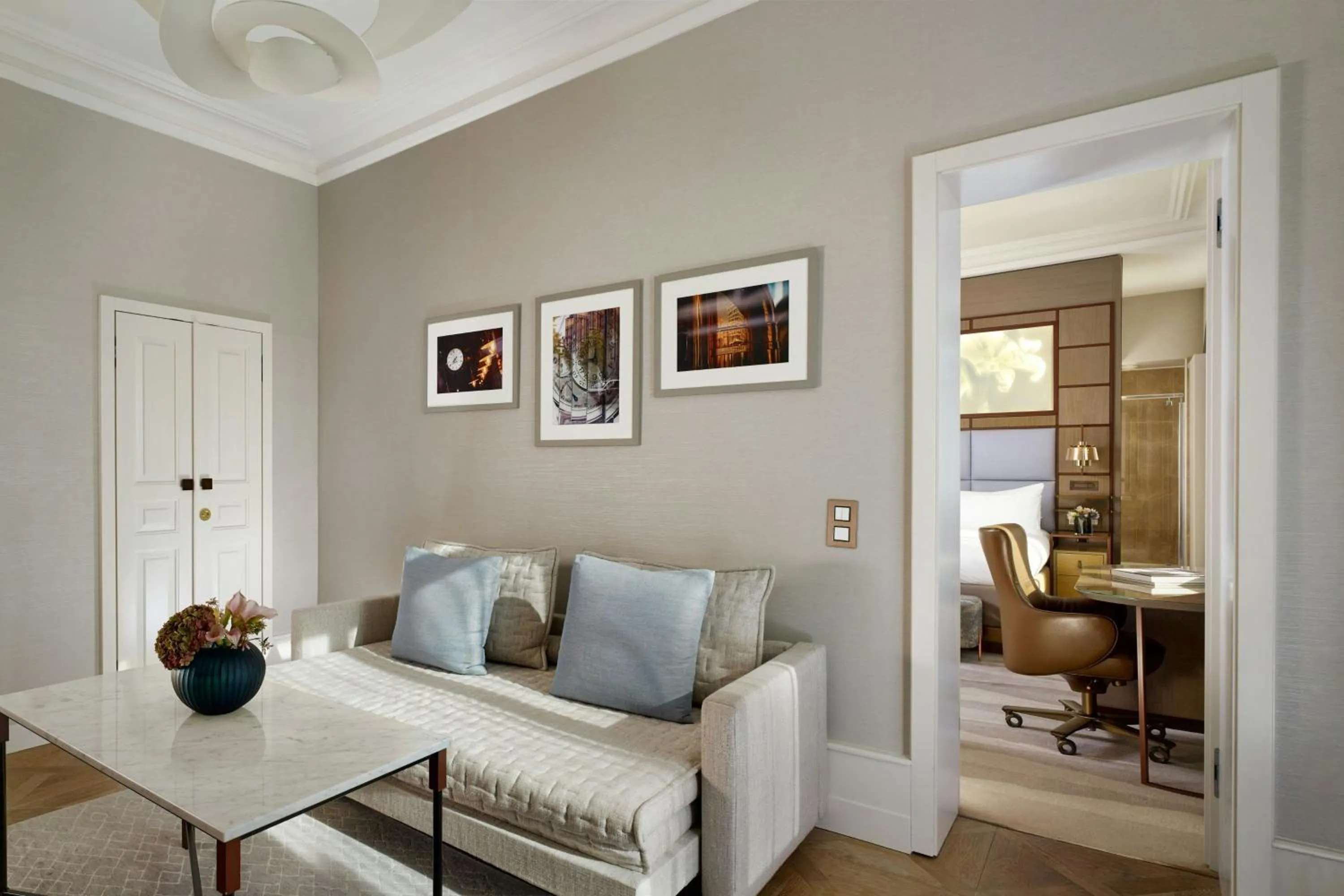 Living room in The Ritz-Carlton Hotel de la Paix, Geneva