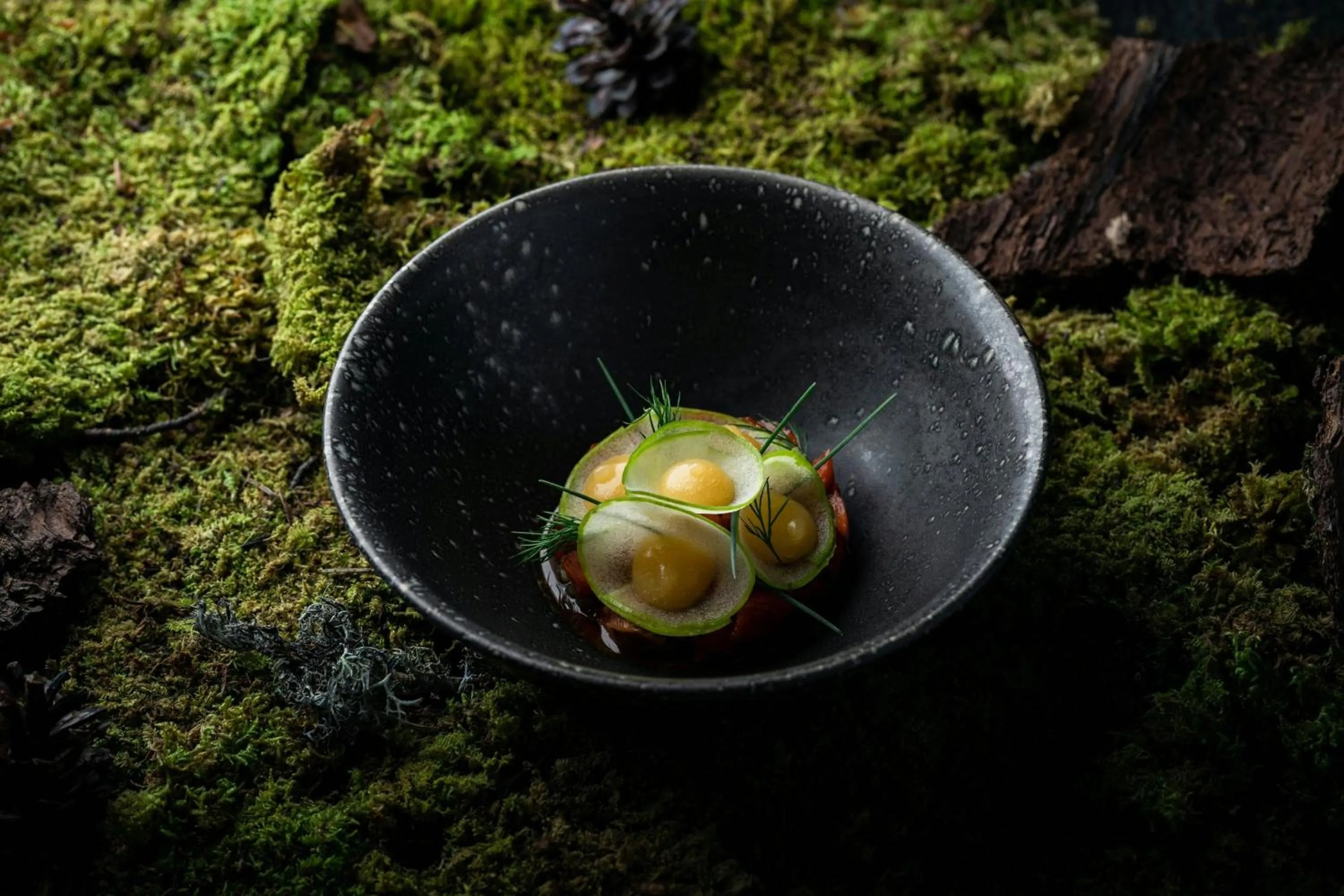 Restaurant/places to eat in The Ritz-Carlton Hotel de la Paix, Geneva