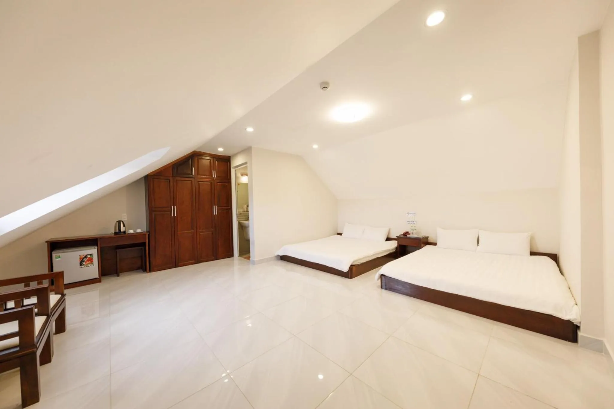 Bed in Bonjour Da Lat Hotel