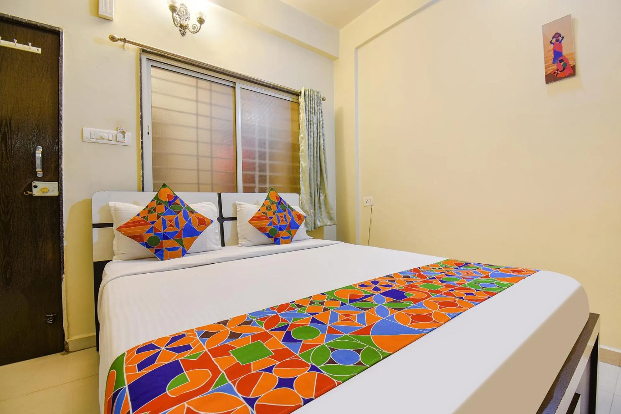 Bed in FabHotel 4 Star Executive - Nr World Trade Center