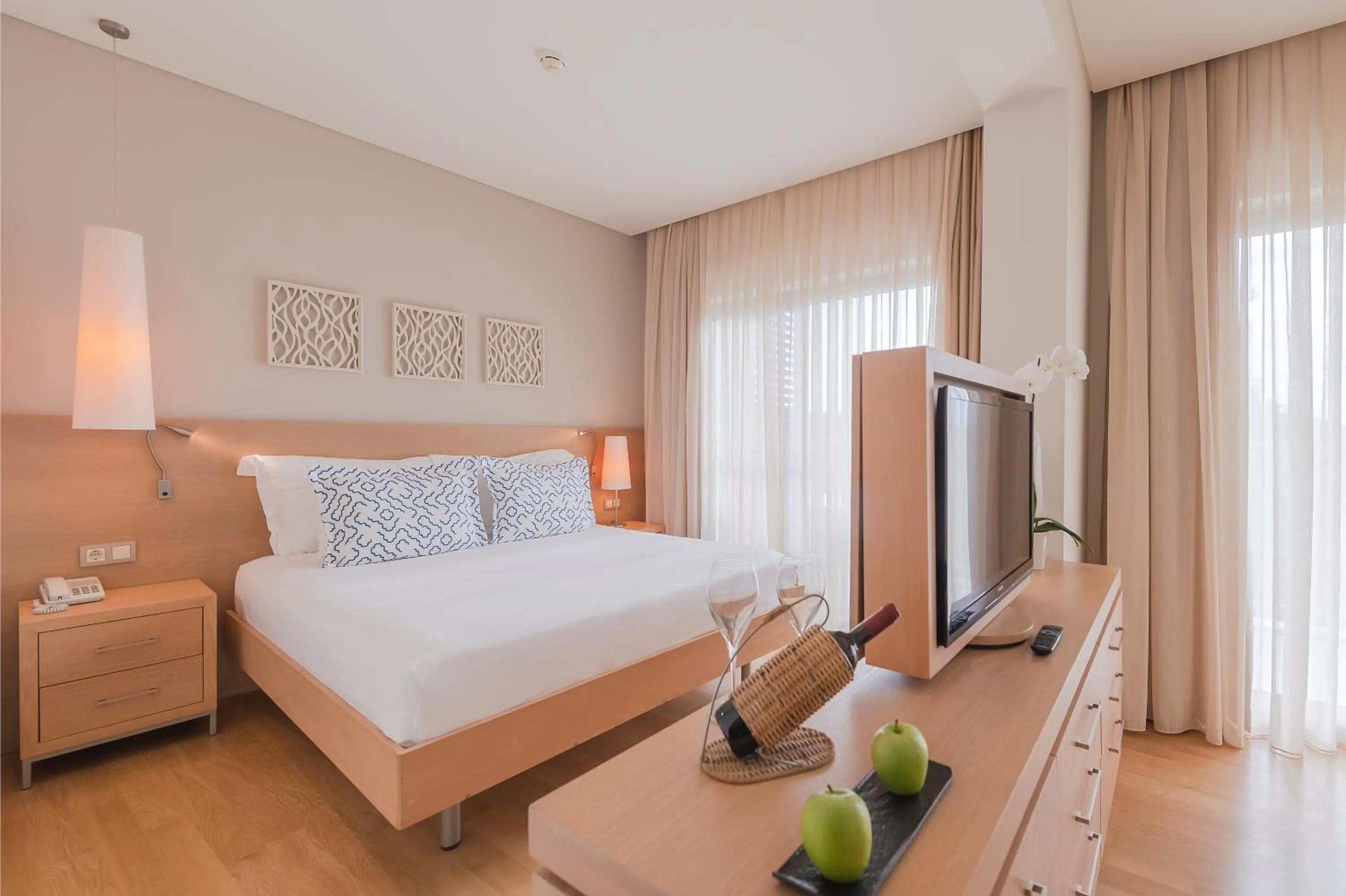 Communal lounge/ TV room, Bed in TUI Blue Barut Andız - All Inclusive - Adults Only