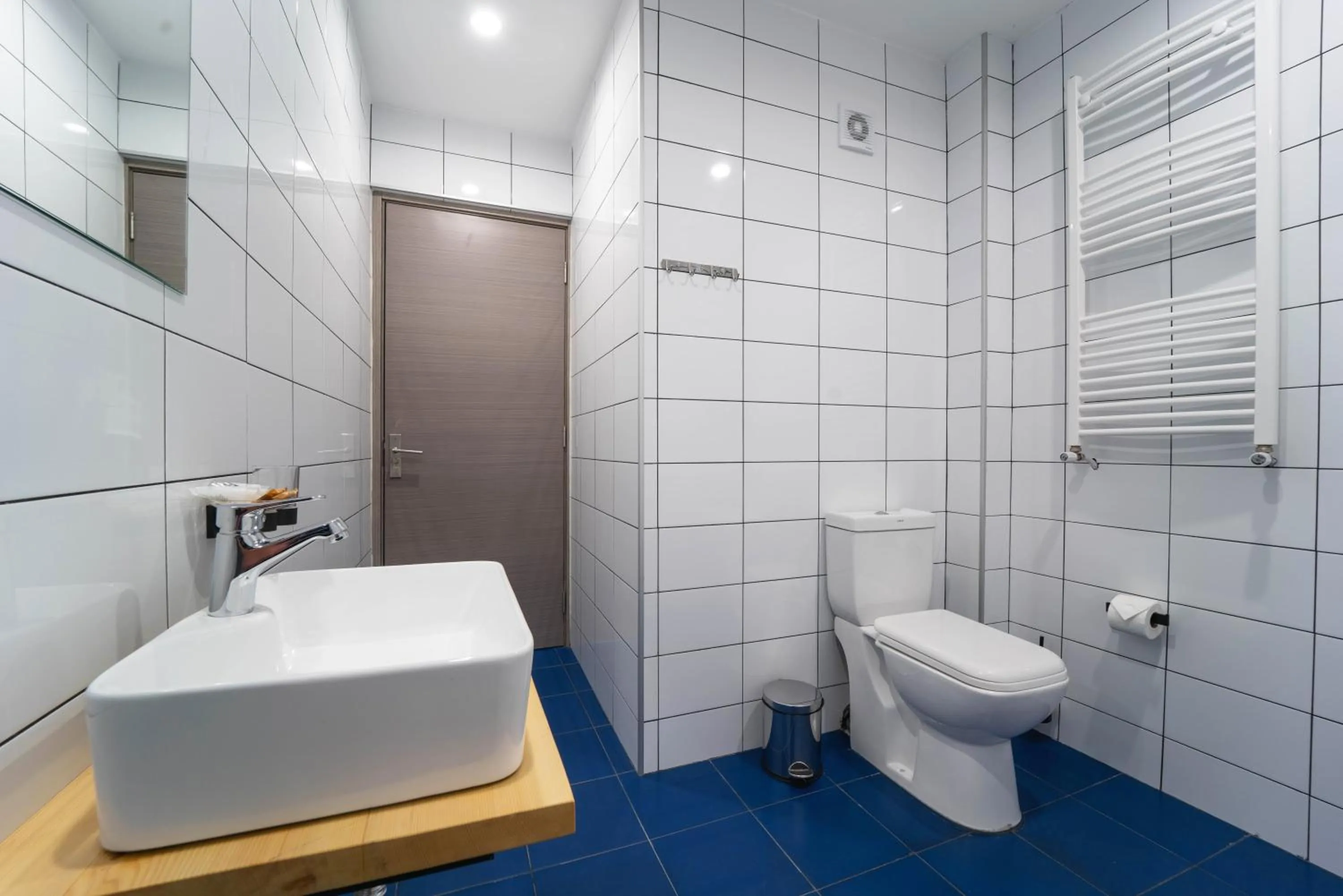 Bathroom in Hotel Lahili