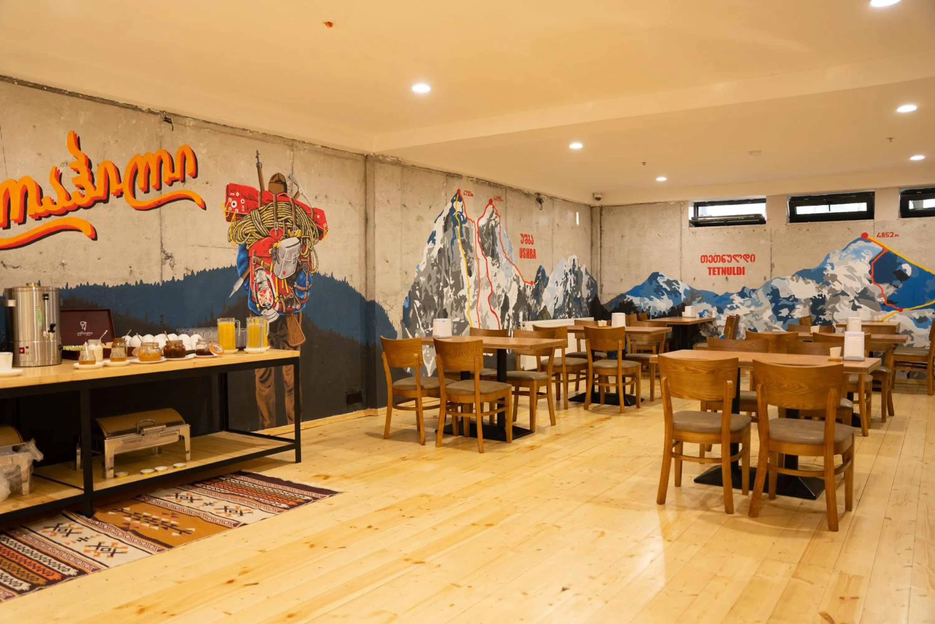 Restaurant/places to eat in Hotel Lahili