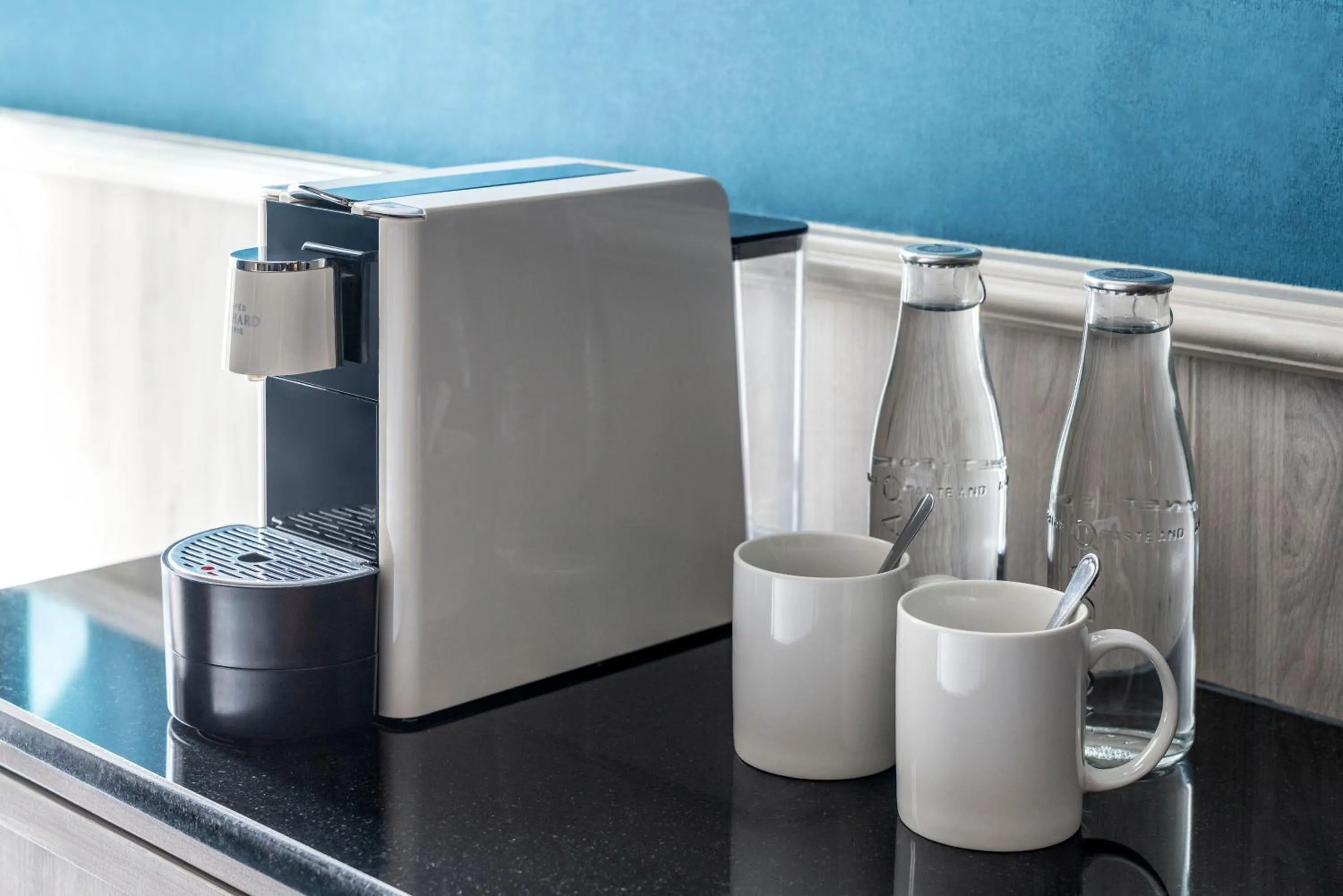 Coffee/tea facilities in The Coach Hotel Sukhumvit - Asok BTS Bangkok