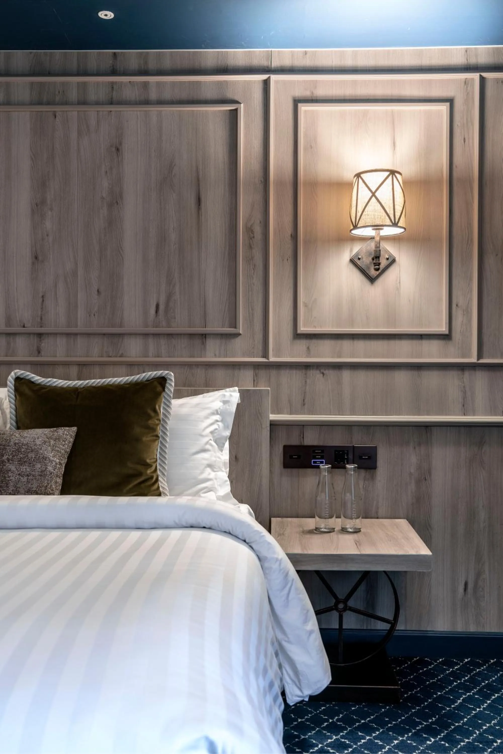 Bed in The Coach Hotel Sukhumvit - Asok BTS Bangkok