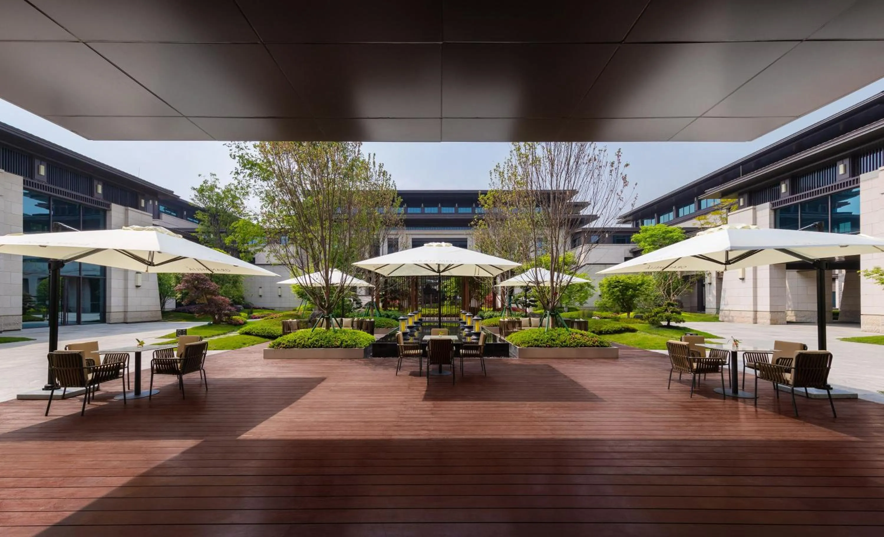 Patio in Gran Meliá Chengdu