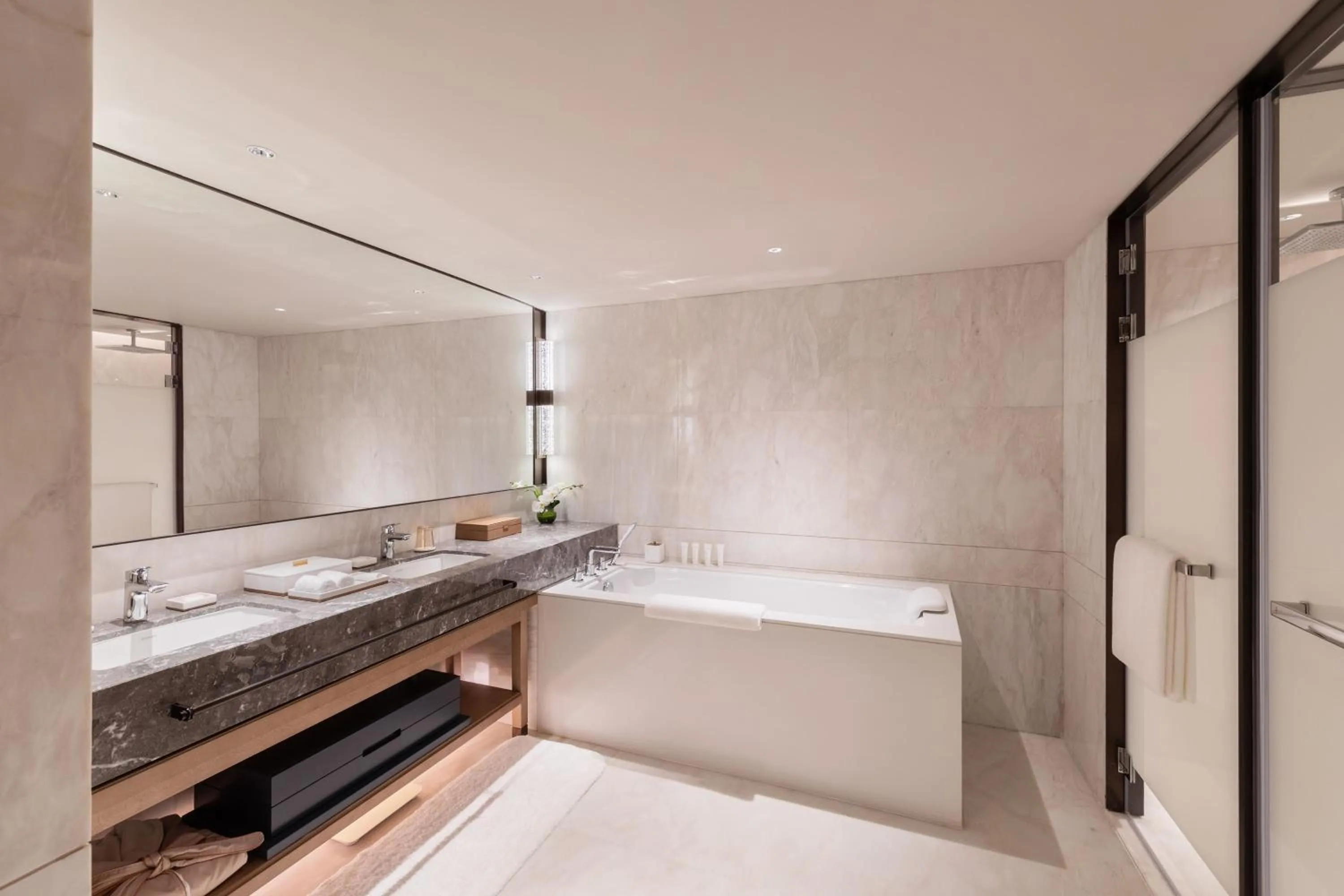 Bath in Gran Meliá Chengdu