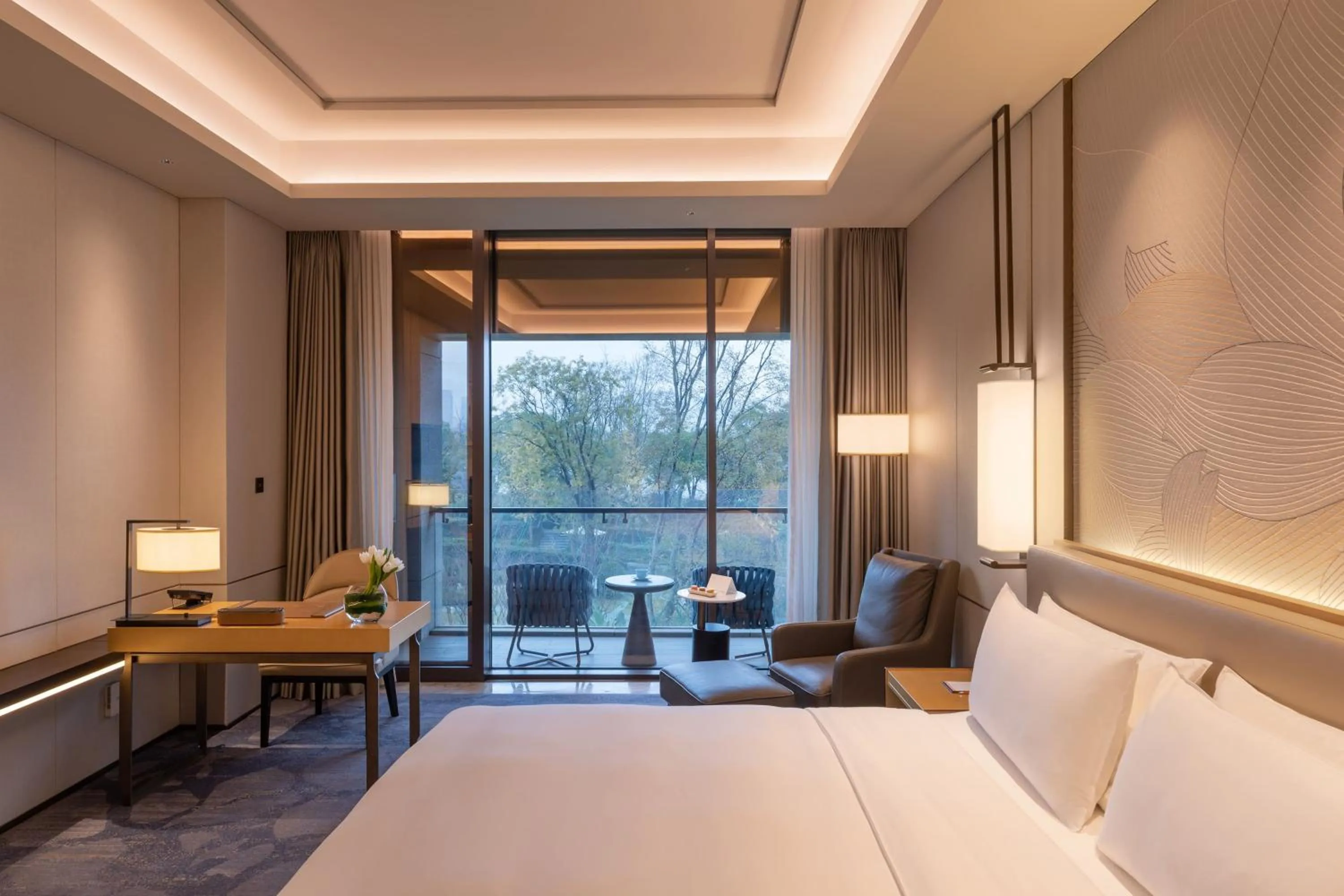 Property building, Bed in Gran Meliá Chengdu