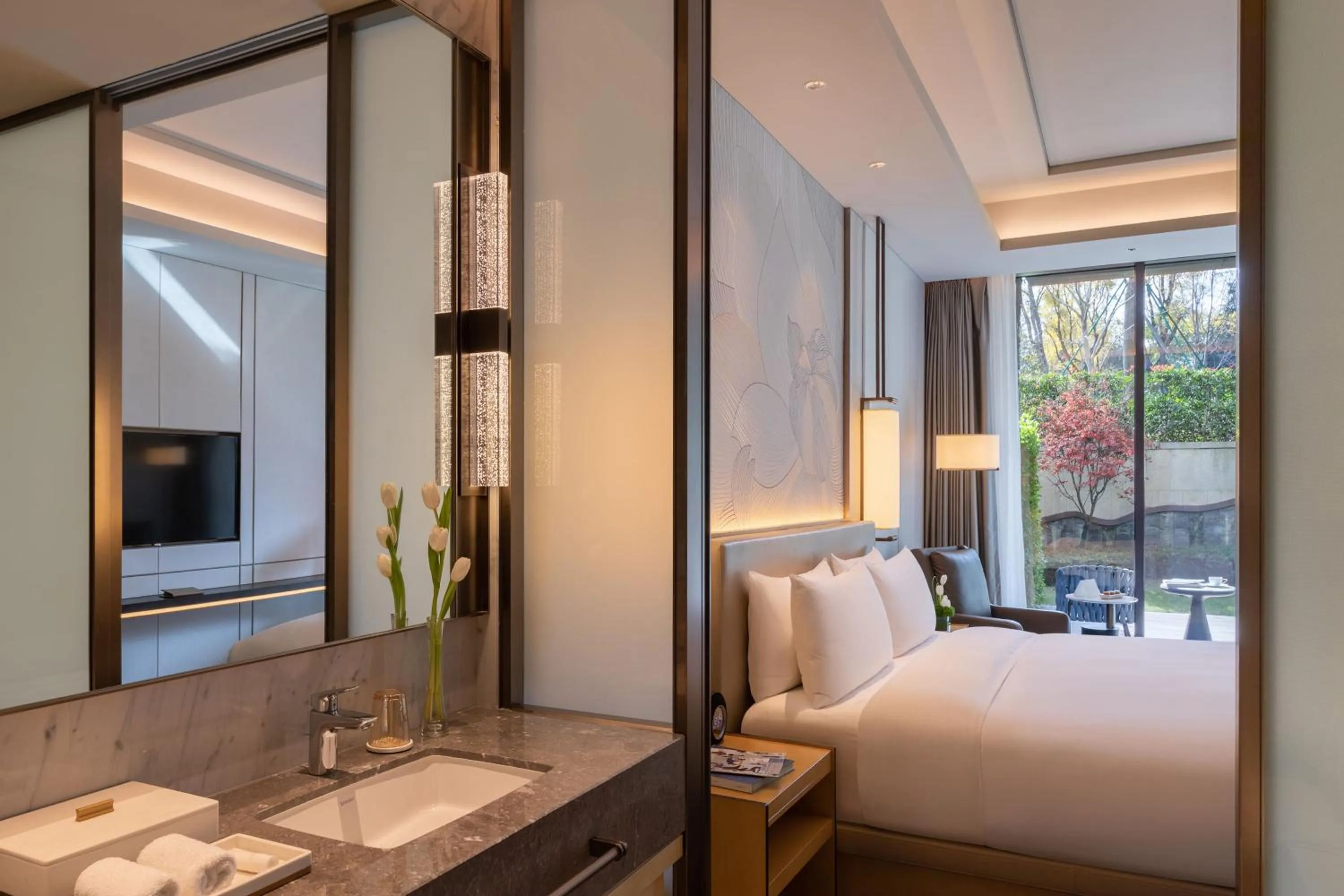 Bed in Gran Meliá Chengdu