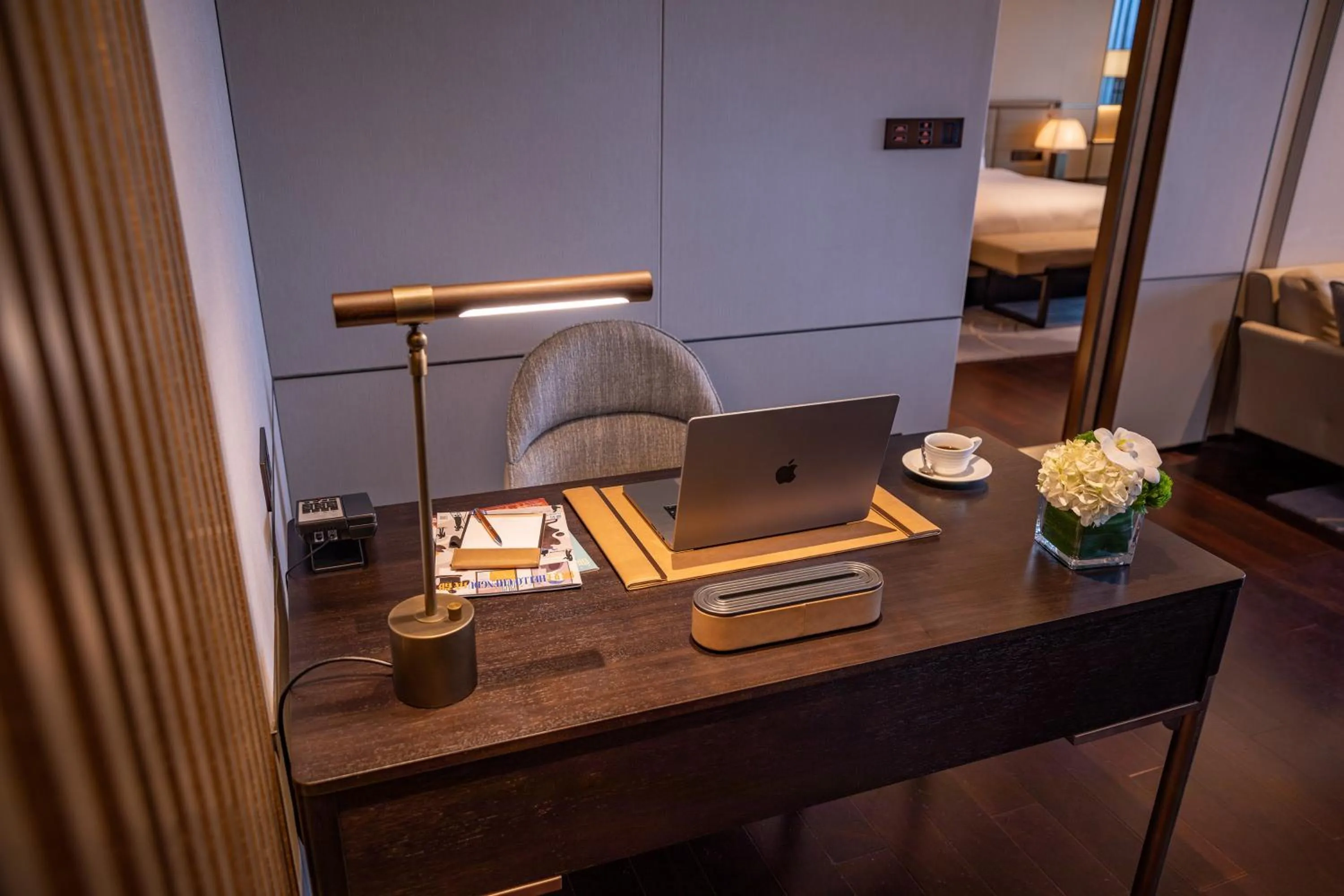 Living room in Gran Melia Chengdu