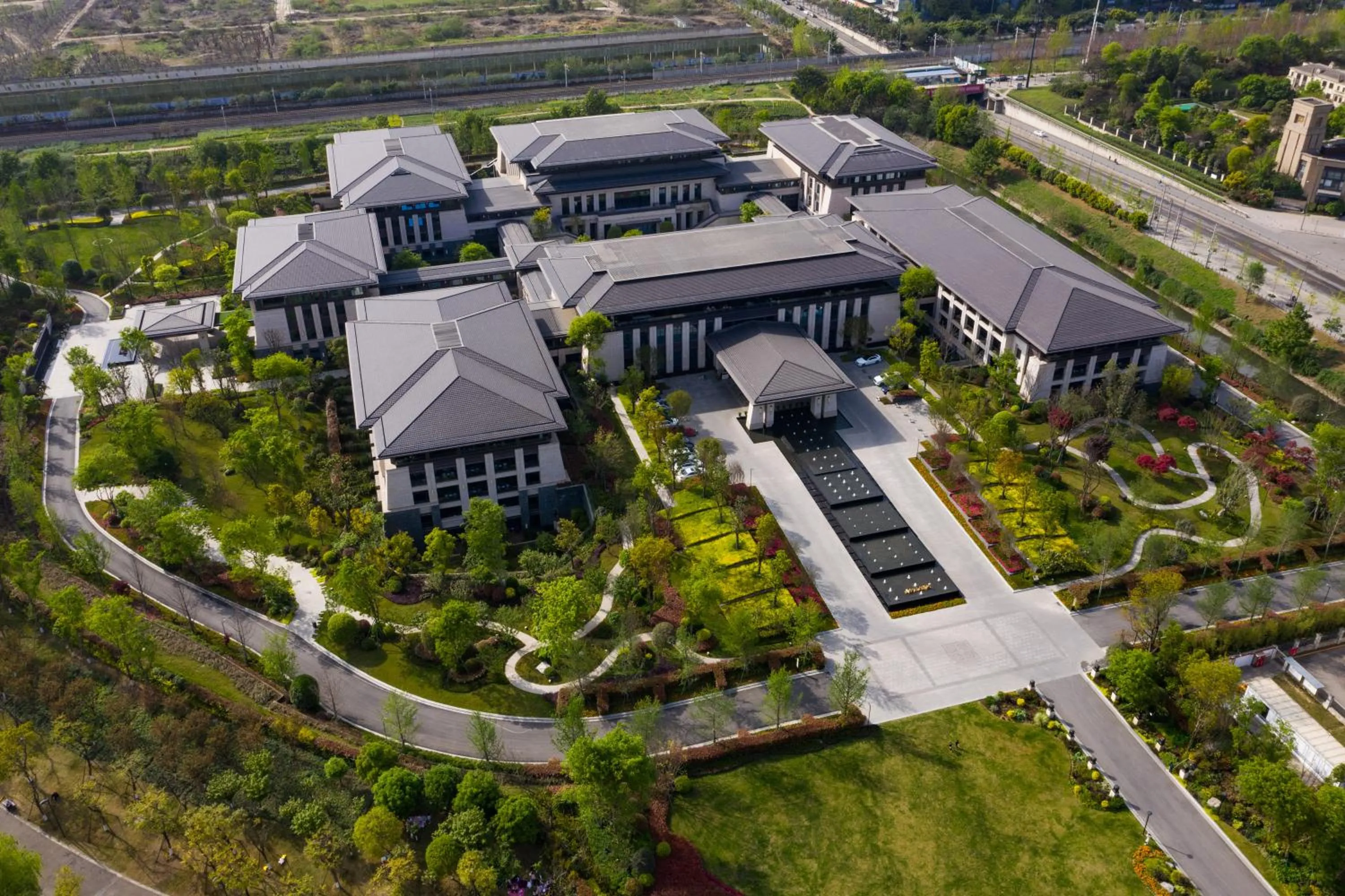 Property building in Gran Melia Chengdu