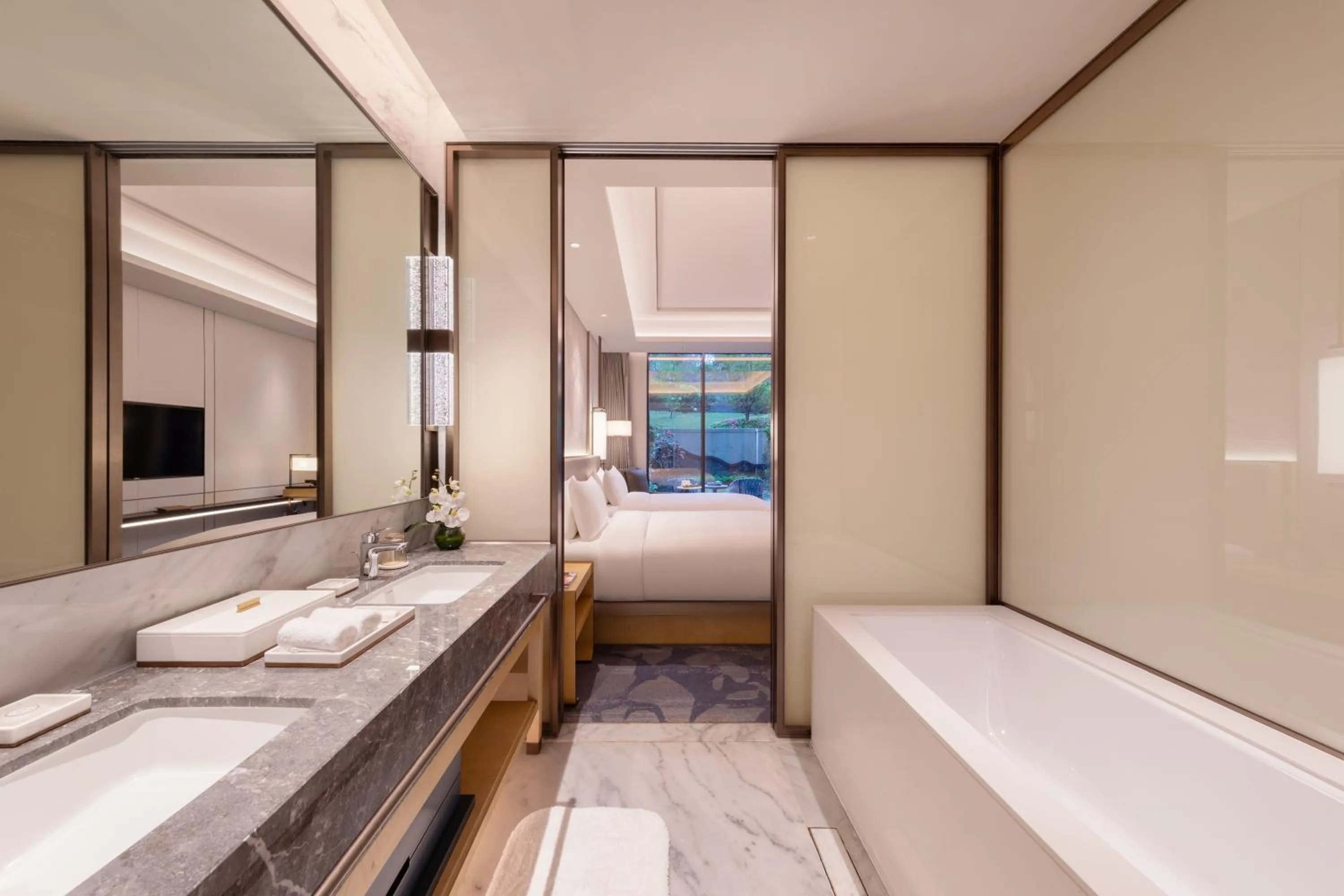 Bedroom in Gran Melia Chengdu