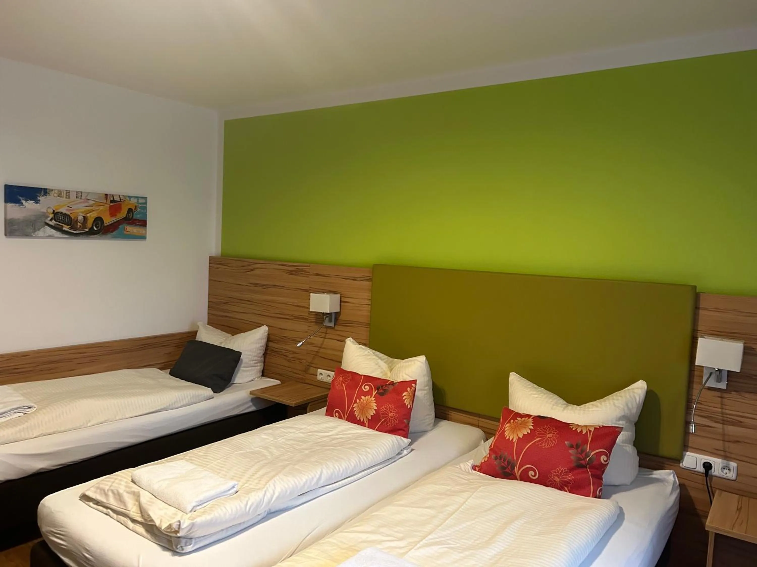 Bedroom, Bed in Hotel Pension Haydn