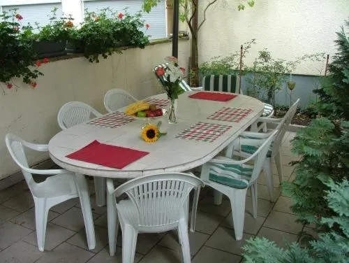 Patio in Hotel Pension Haydn
