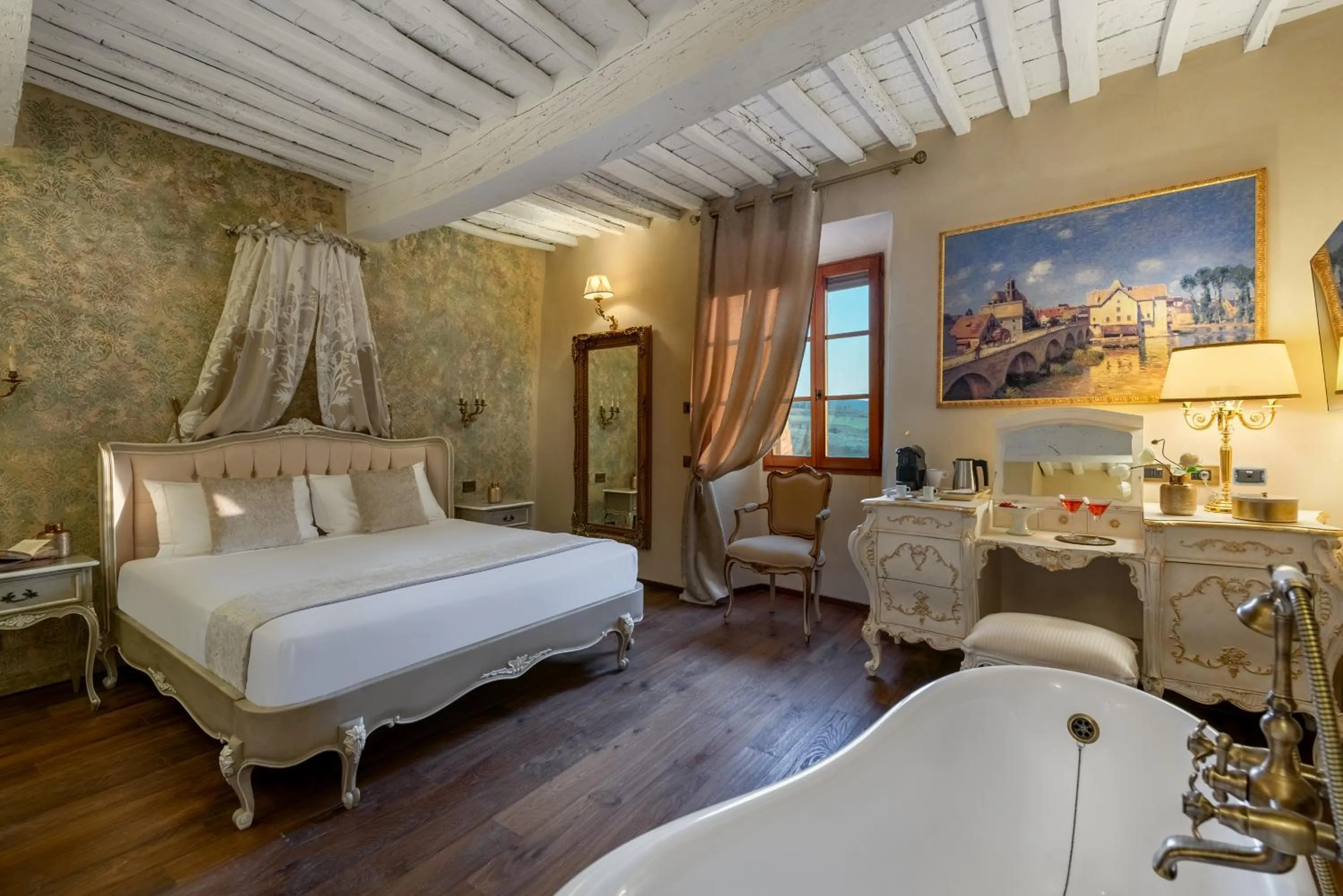 Photo of the whole room, Bed in Il Miraggio in Val d'Orcia Relais & Spa