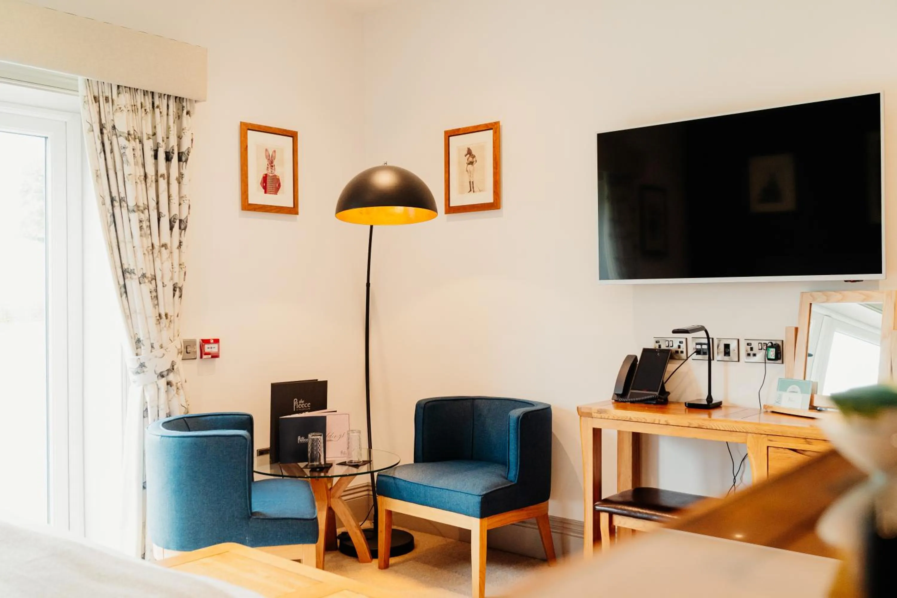 Seating area in The Fleece at Ruleholme