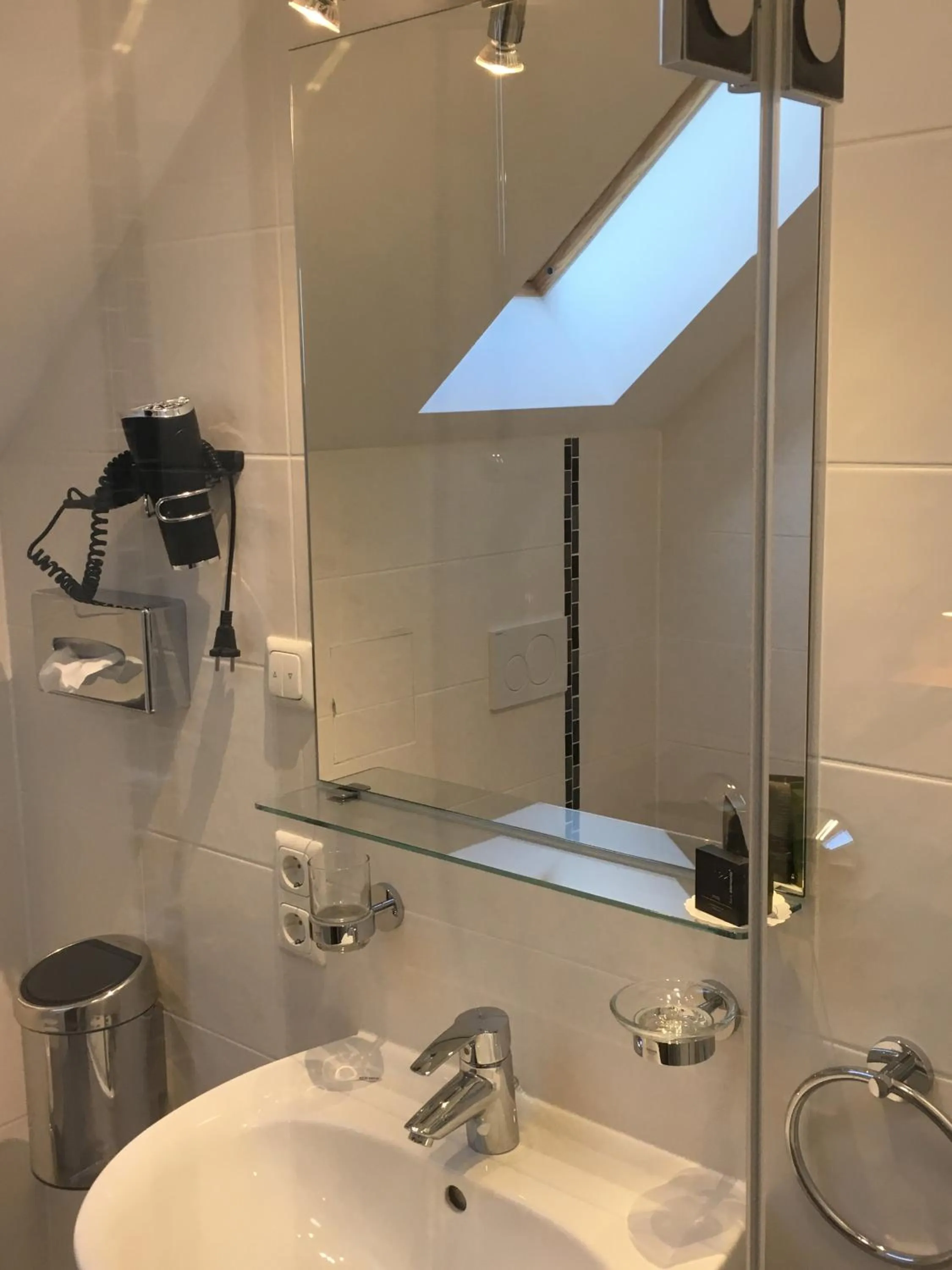 Bathroom in Parkhotel Leiser