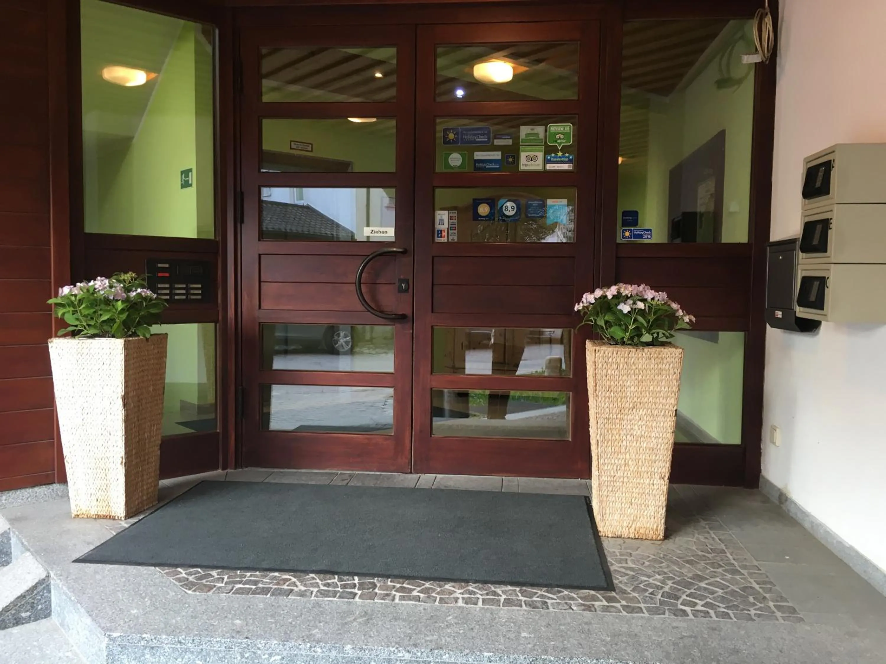Facade/entrance in Parkhotel Leiser