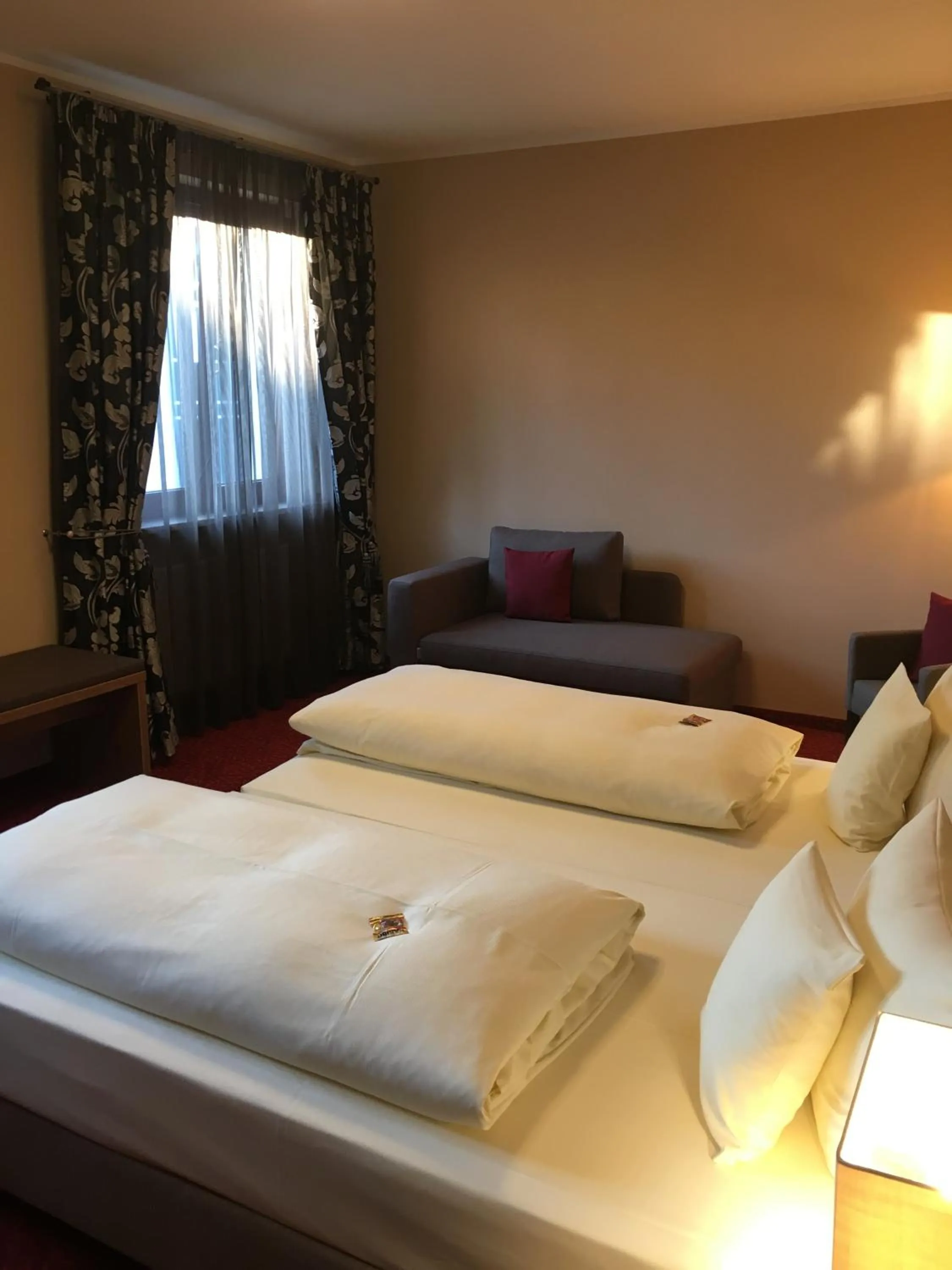 Photo of the whole room, Bed in Parkhotel Leiser