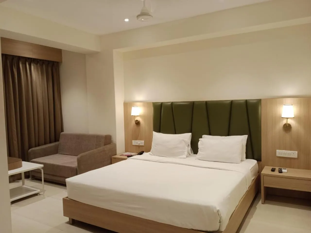 Bed in Meritas Crystal Resort