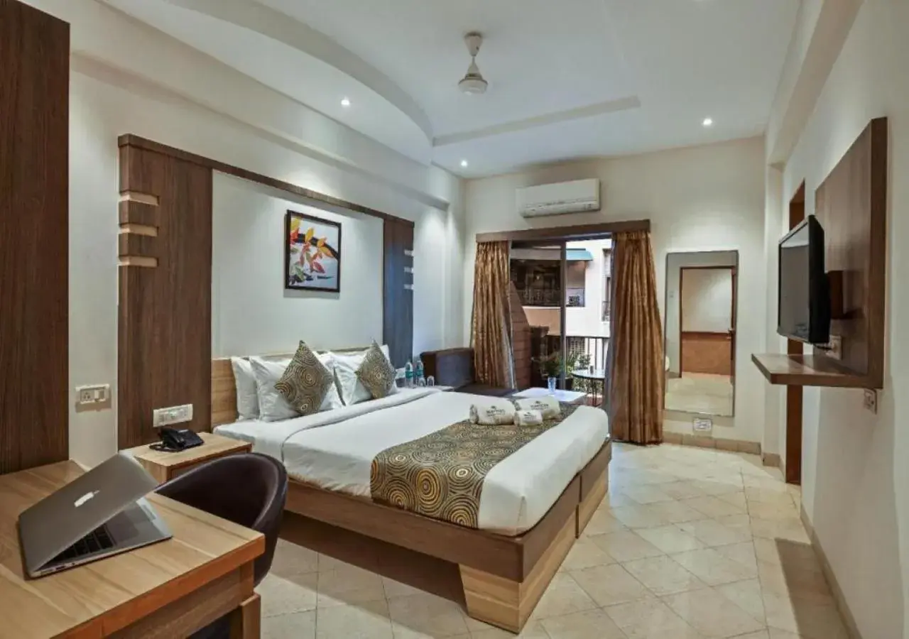 Super Deluxe Room with Bathtub and Balcony in Meritas Crystal Resort Super Deluxe Room with Bathtub and Balcony in Meritas Crystal Resort