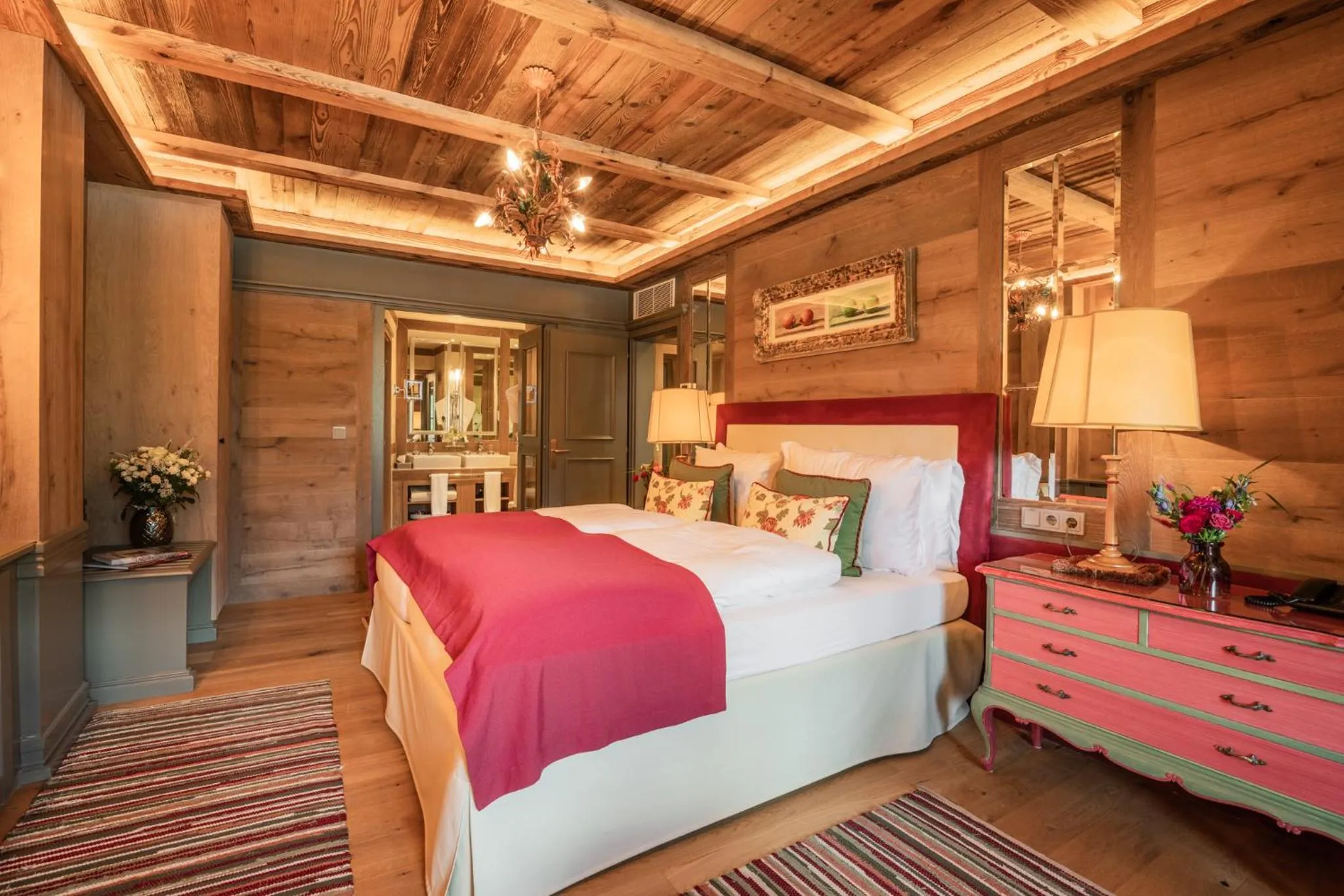 Photo of the whole room, Bed in Alpin Resort Sacher