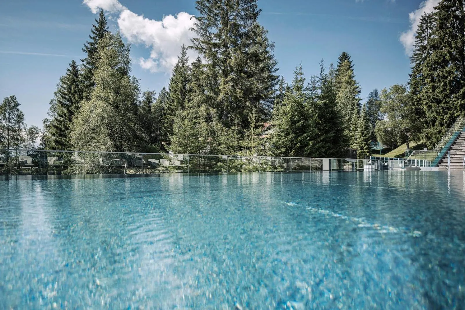 Swimming pool in Alpin Resort Sacher