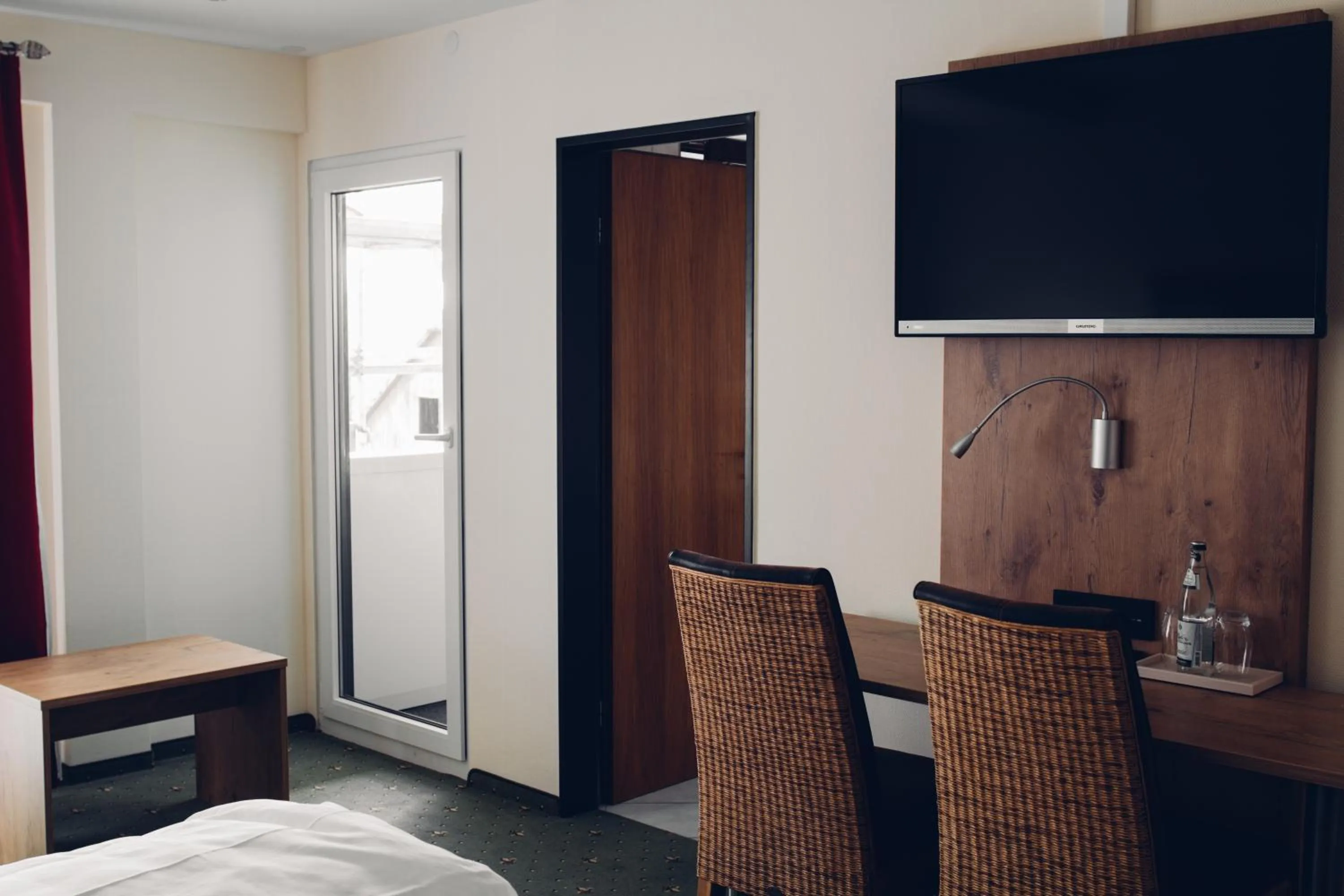 Balcony/Terrace, Bed in Rührberger Hof Hotel & Restaurant Grenzach-Wyhlen bei Basel