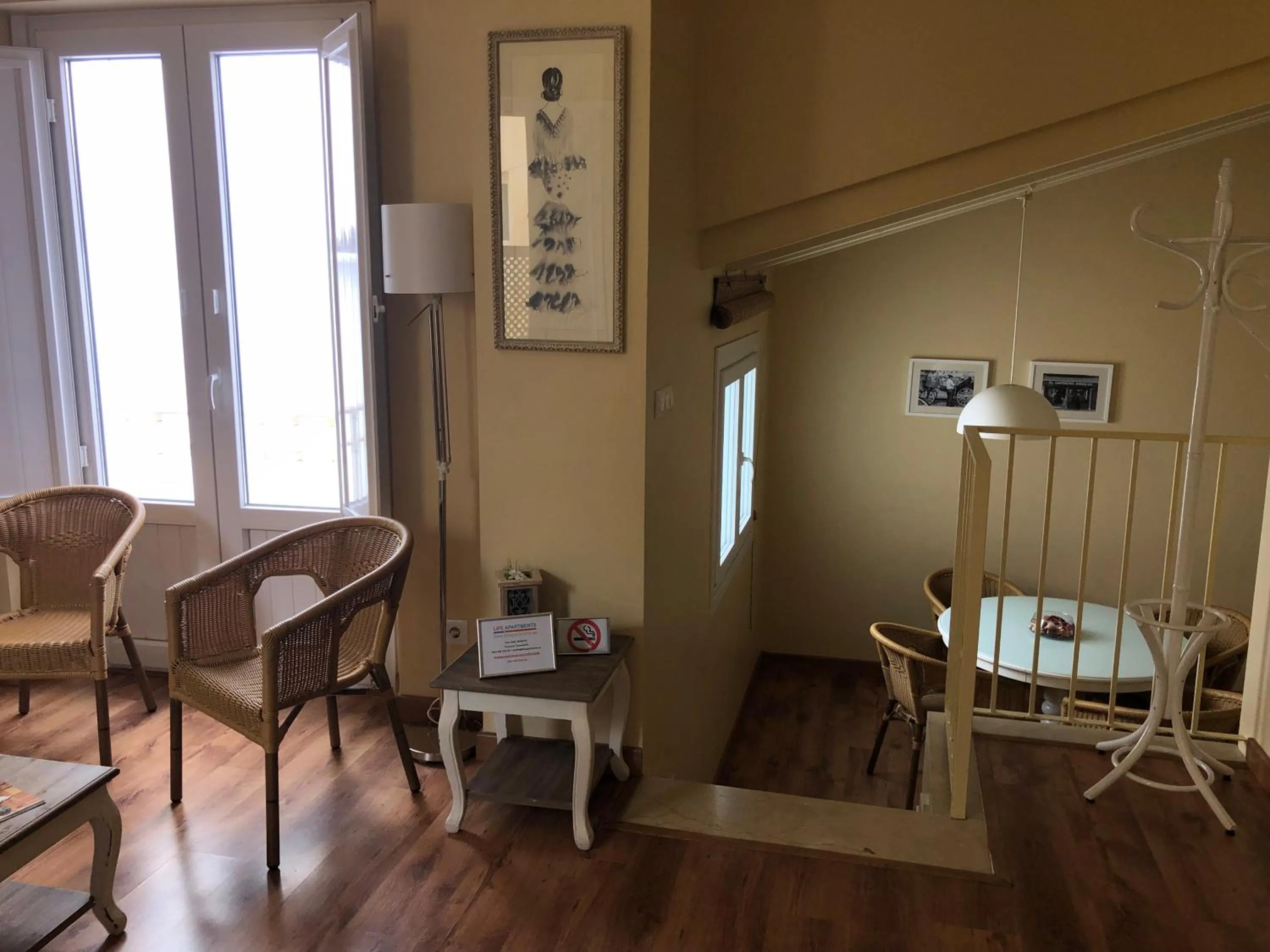 Dining area in Life Apartments San Vicente