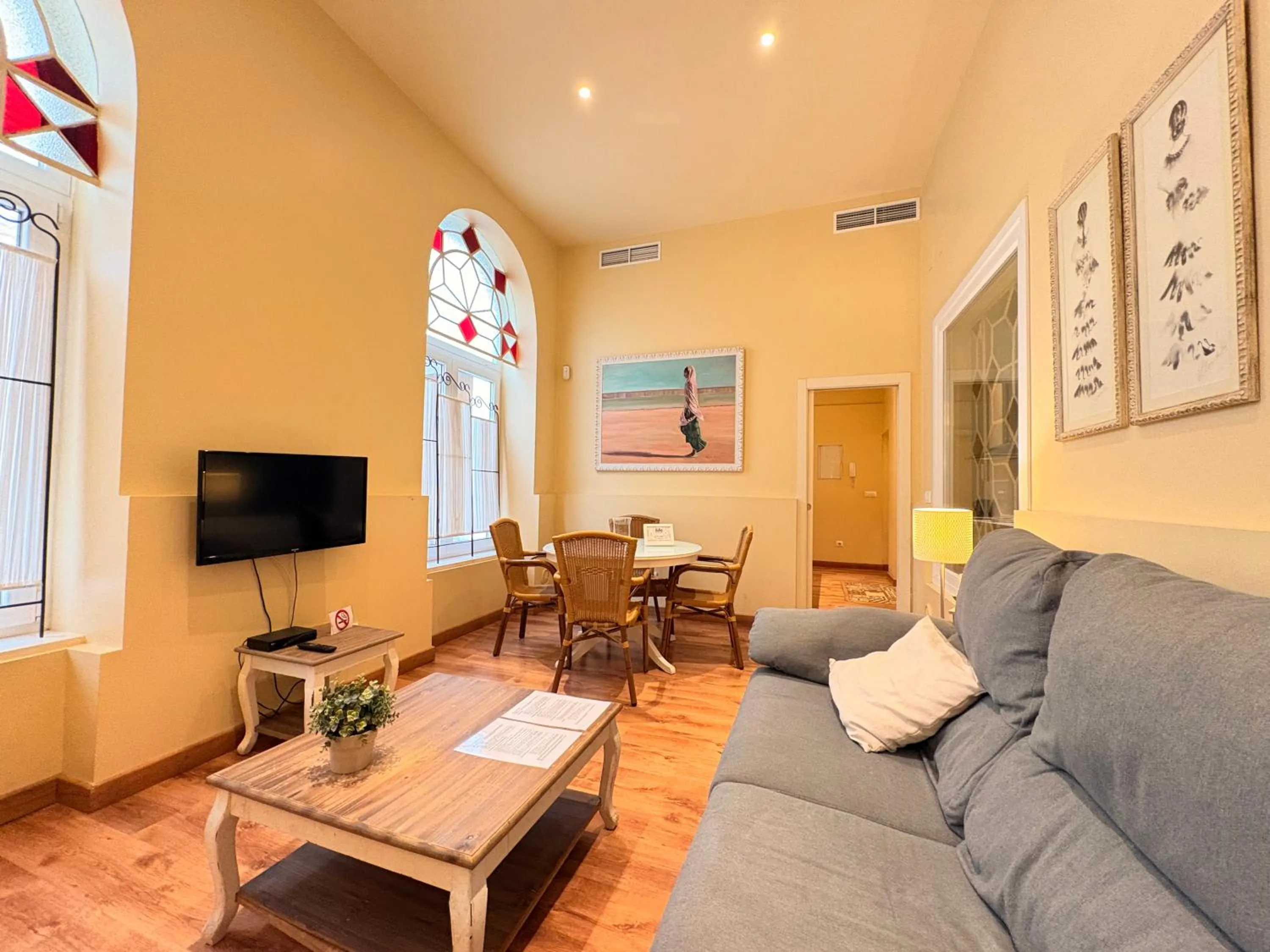 TV and multimedia in Life Apartments San Vicente