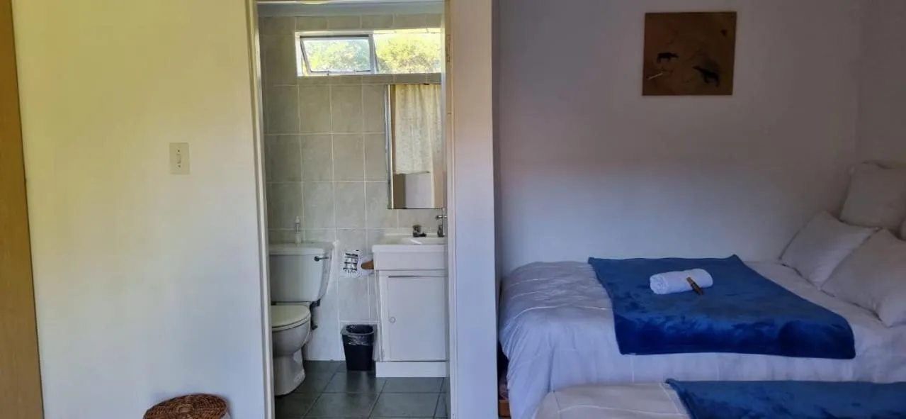 Toilet in Thornycroft Lodge