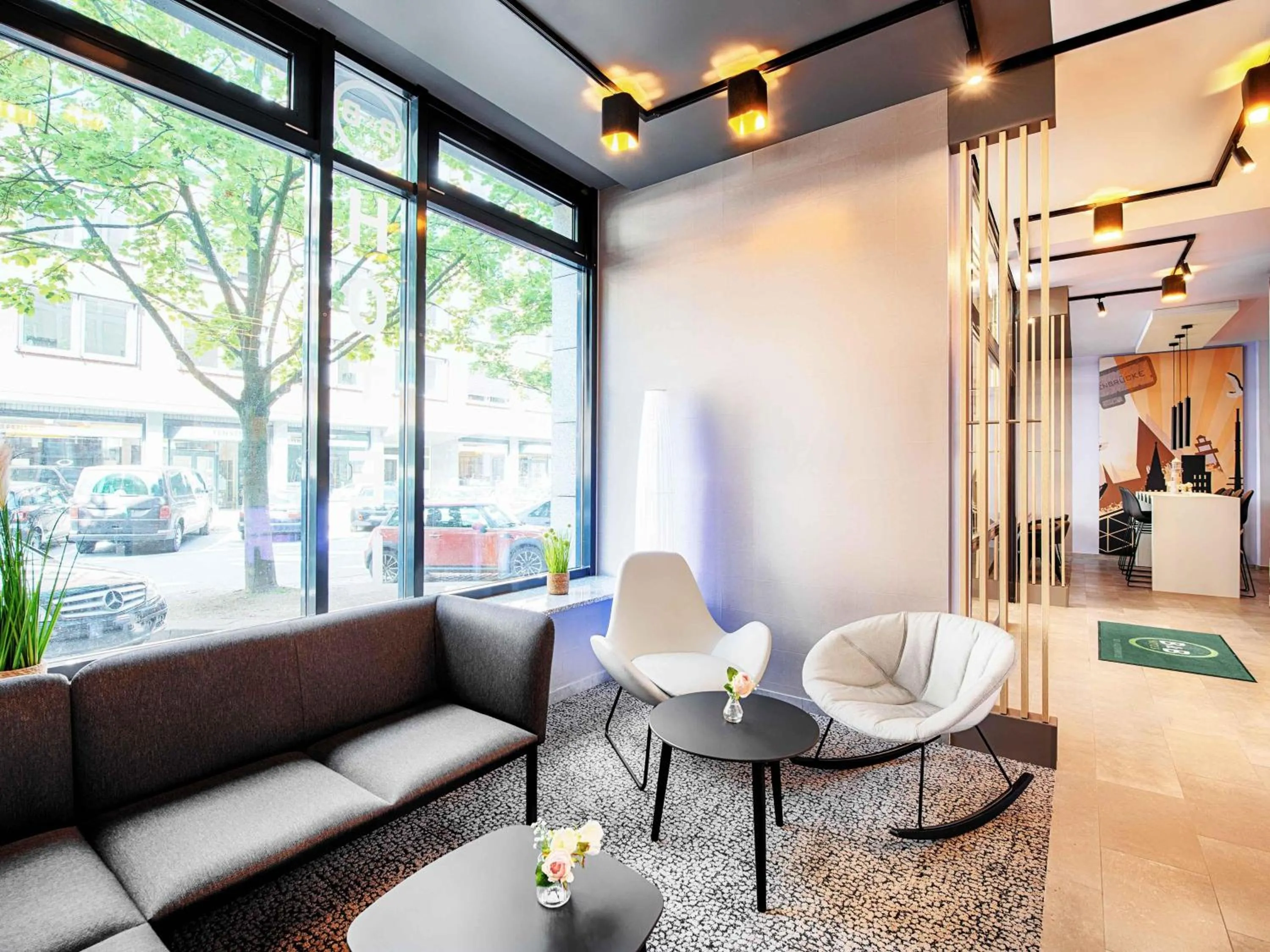 Lobby or reception in B&B Hotel Kiel-Holstenbrücke